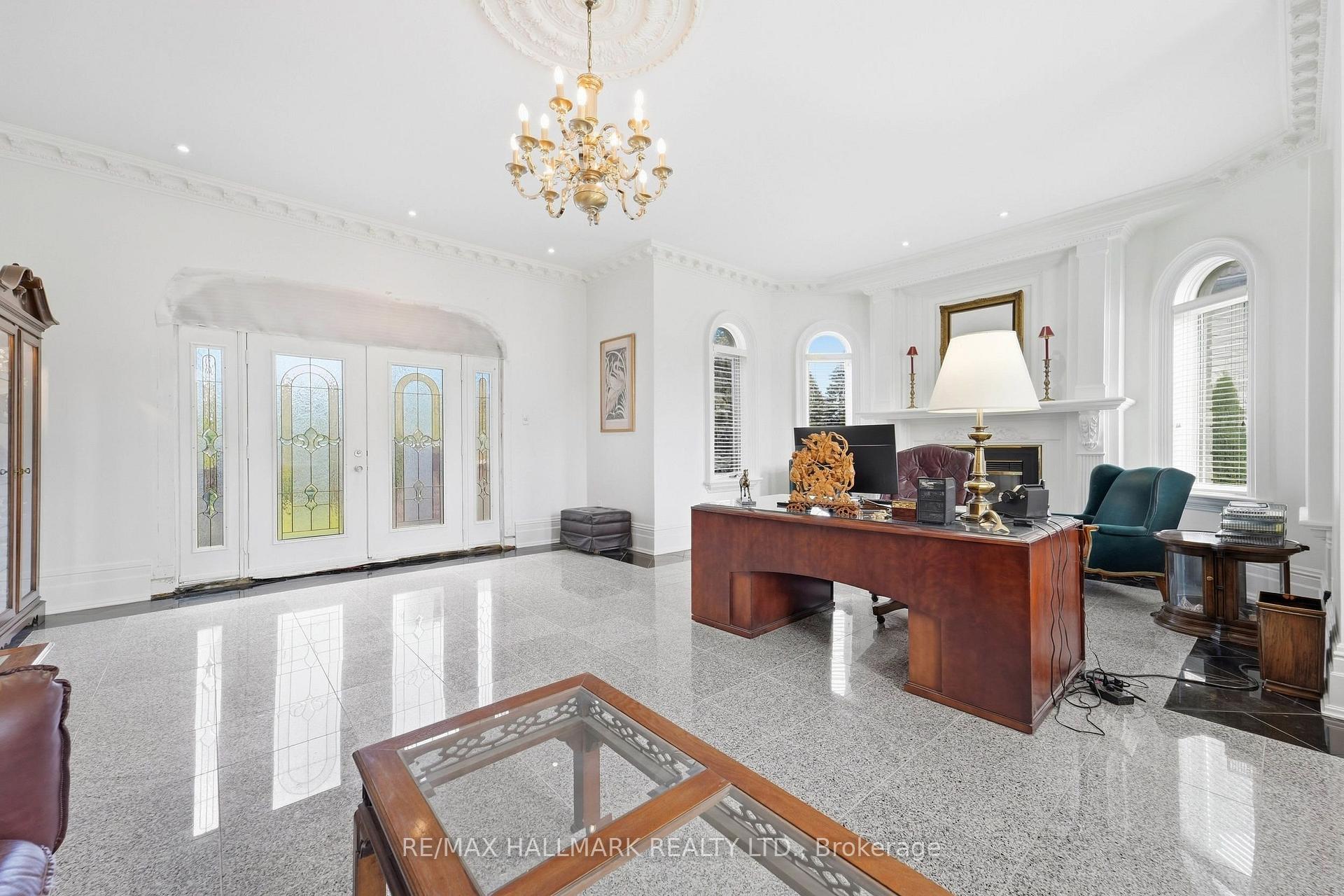 Photo 16 of 290 Tollendal Mill Road, Barrie, South Shore — HOMEH