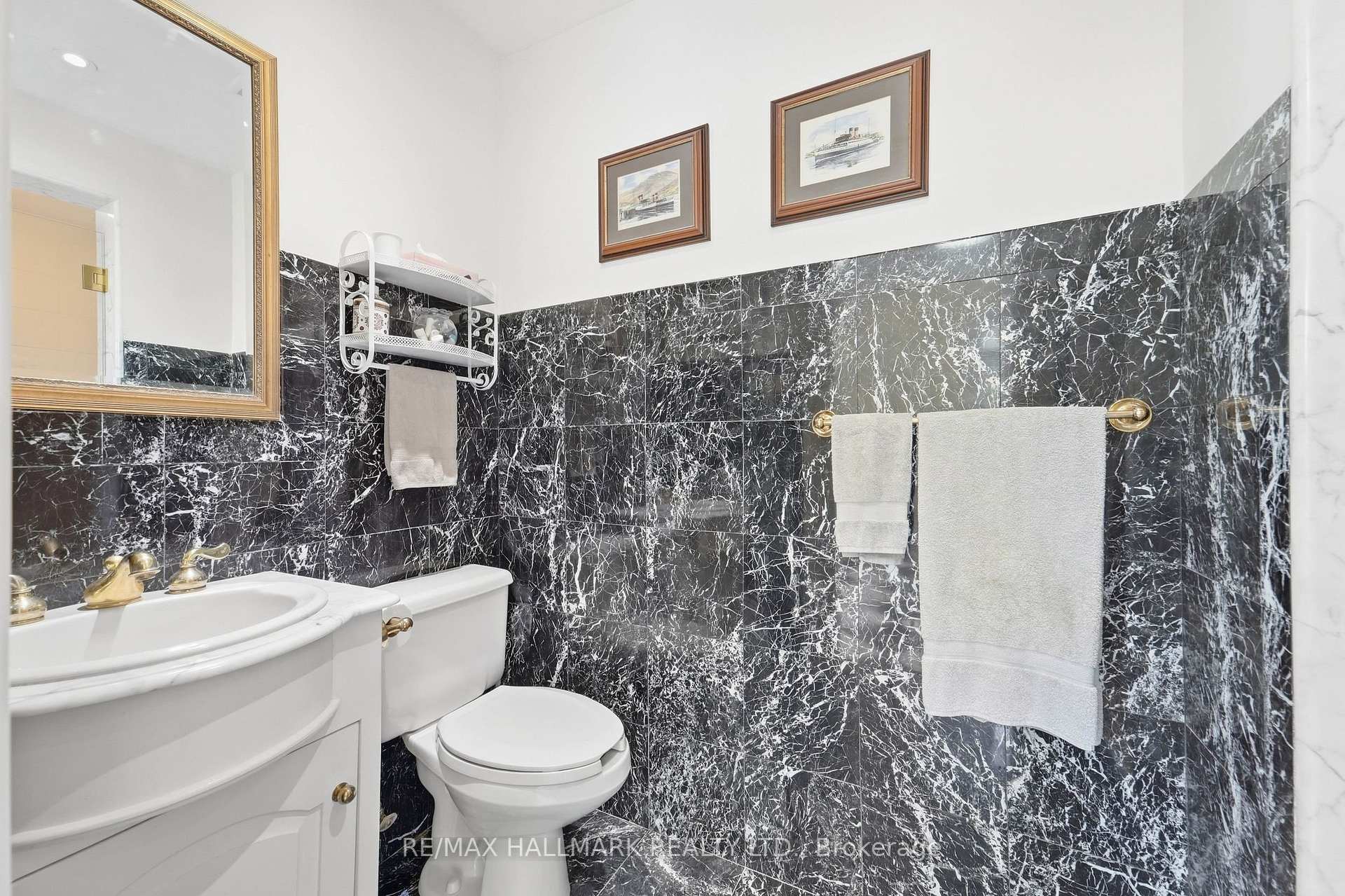 Photo 18 of 290 Tollendal Mill Road, Barrie, South Shore — HOMEH
