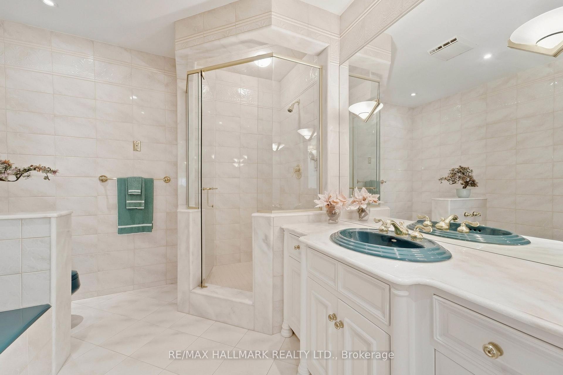 Photo 31 of 290 Tollendal Mill Road, Barrie, South Shore — HOMEH