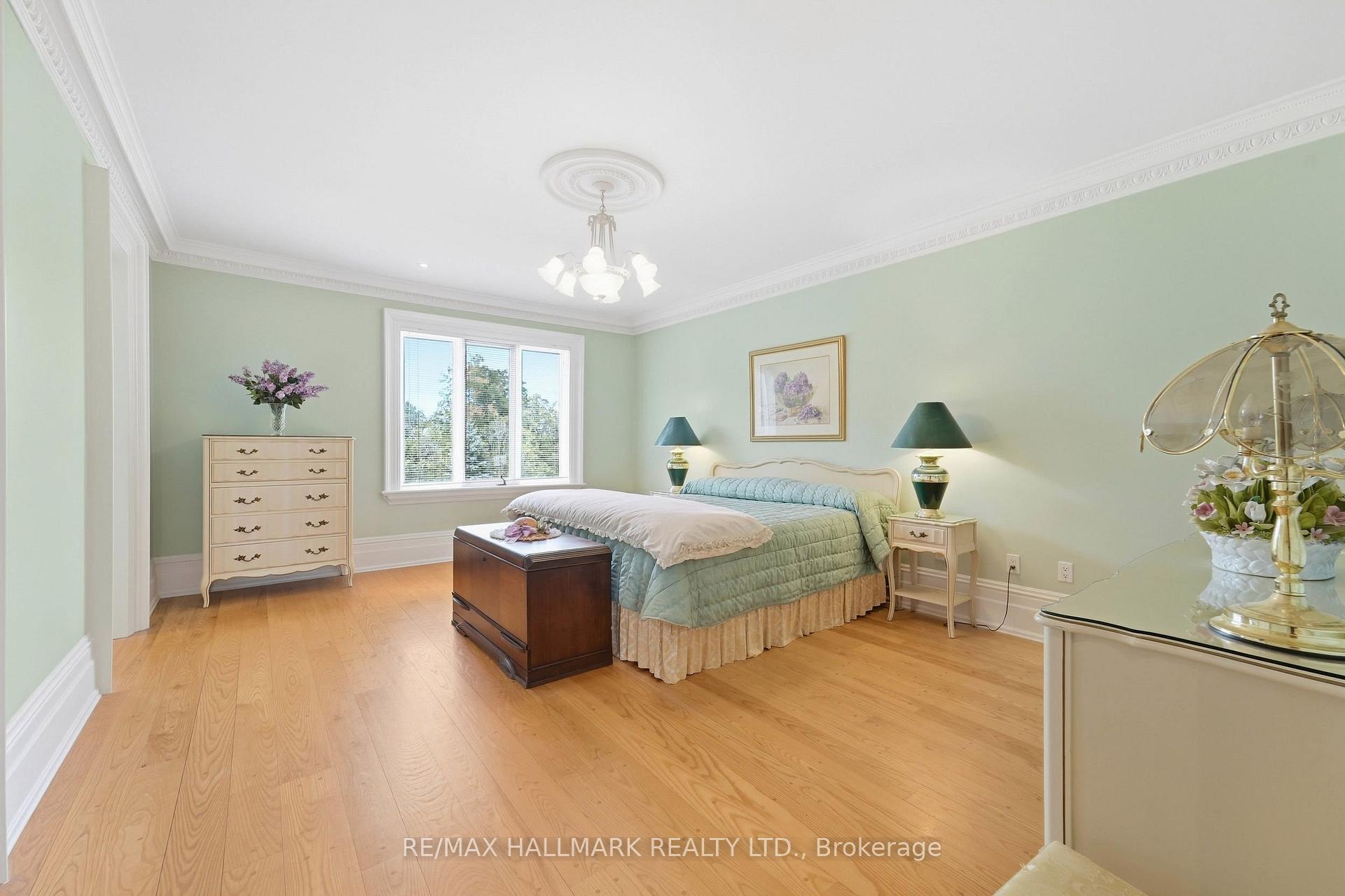 Photo 33 of 290 Tollendal Mill Road, Barrie, South Shore — HOMEH