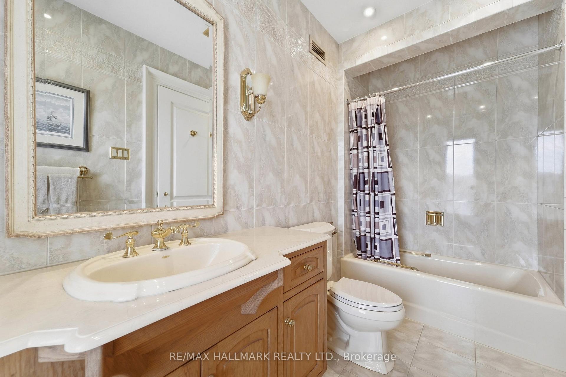 Photo 37 of 290 Tollendal Mill Road, Barrie, South Shore — HOMEH