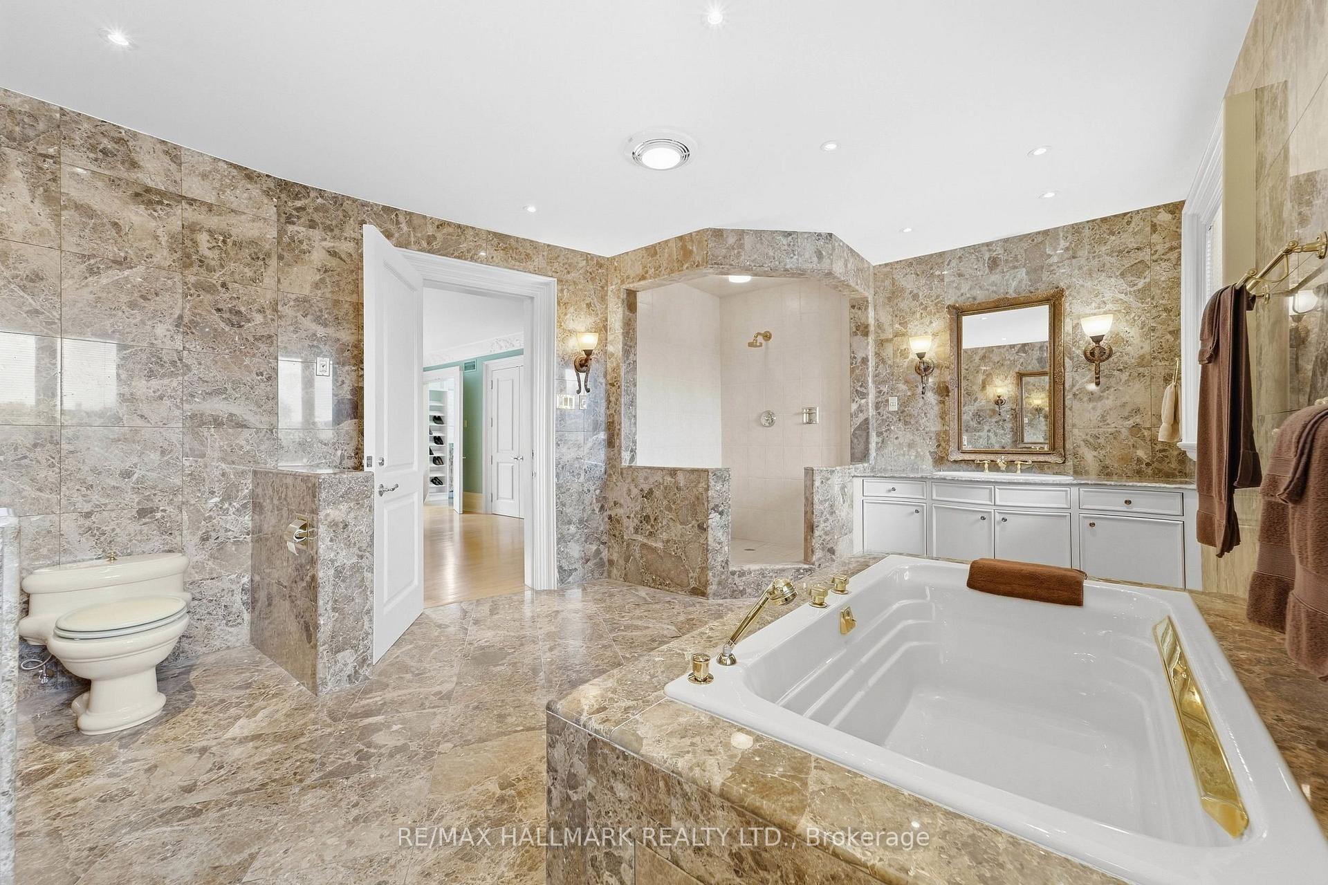 Photo 41 of 290 Tollendal Mill Road, Barrie, South Shore — HOMEH