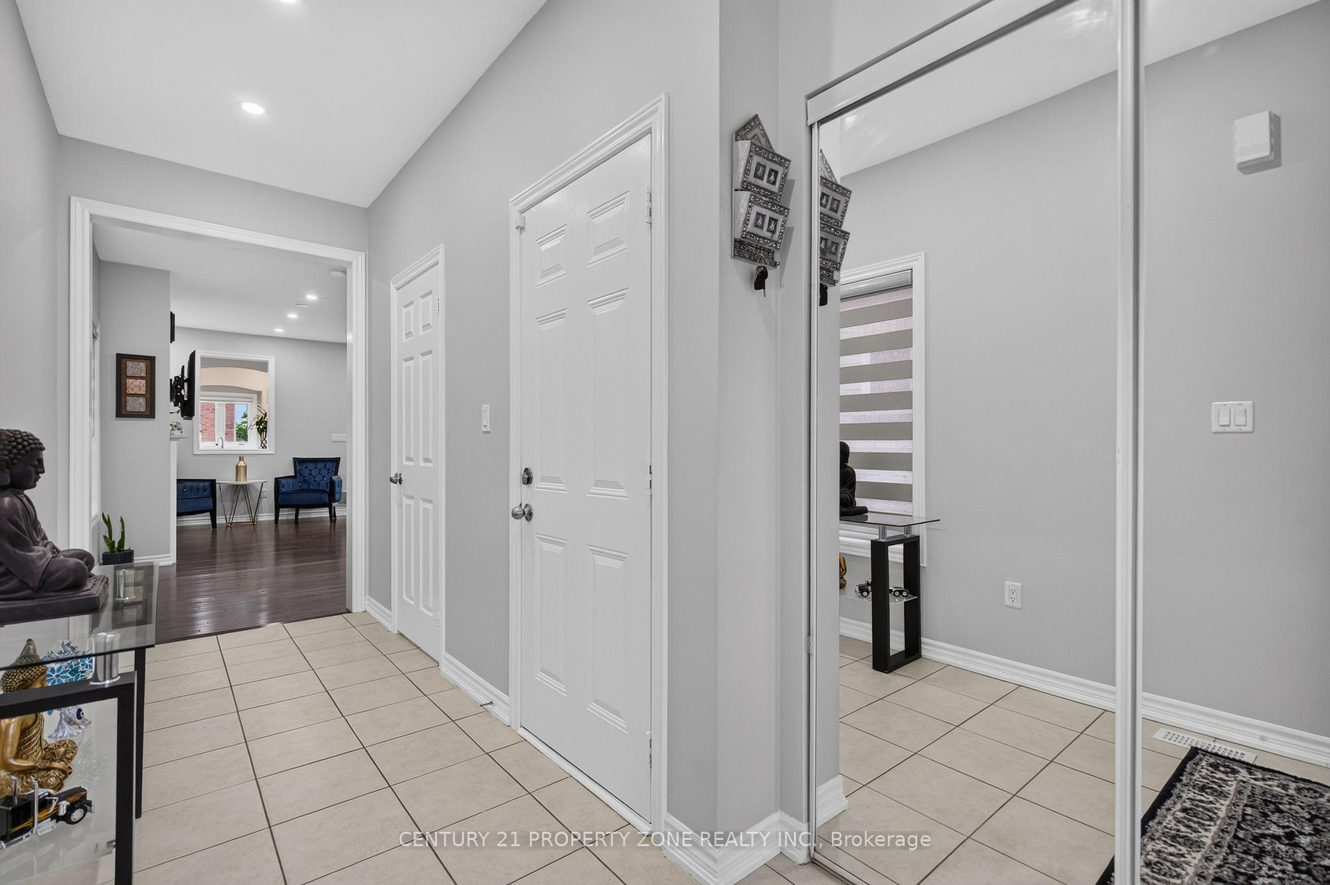 Photo 6 of 11 Selsdon Street, Brampton, Credit Valley — HOMEH