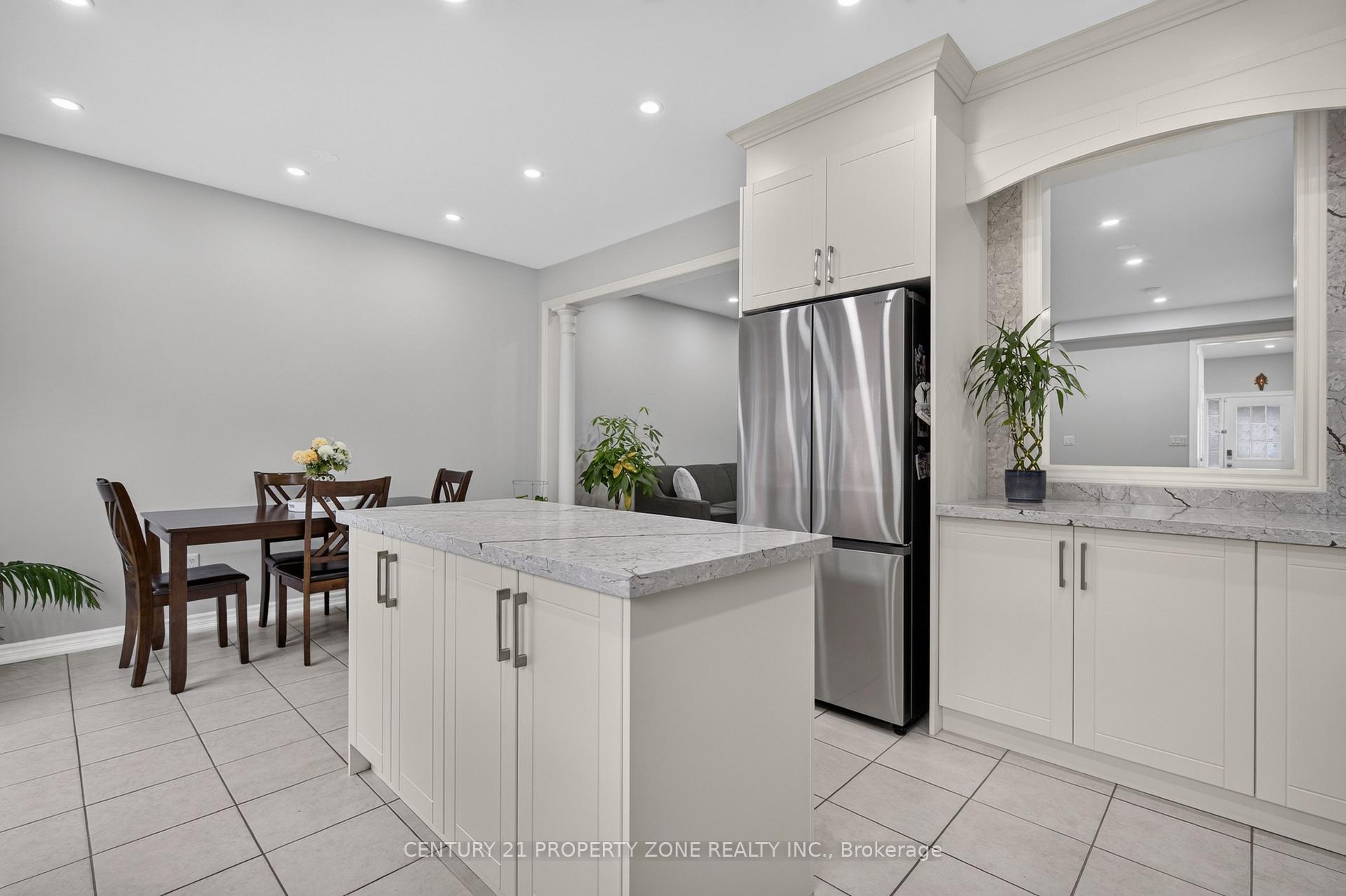 Photo 17 of 11 Selsdon Street, Brampton, Credit Valley — HOMEH