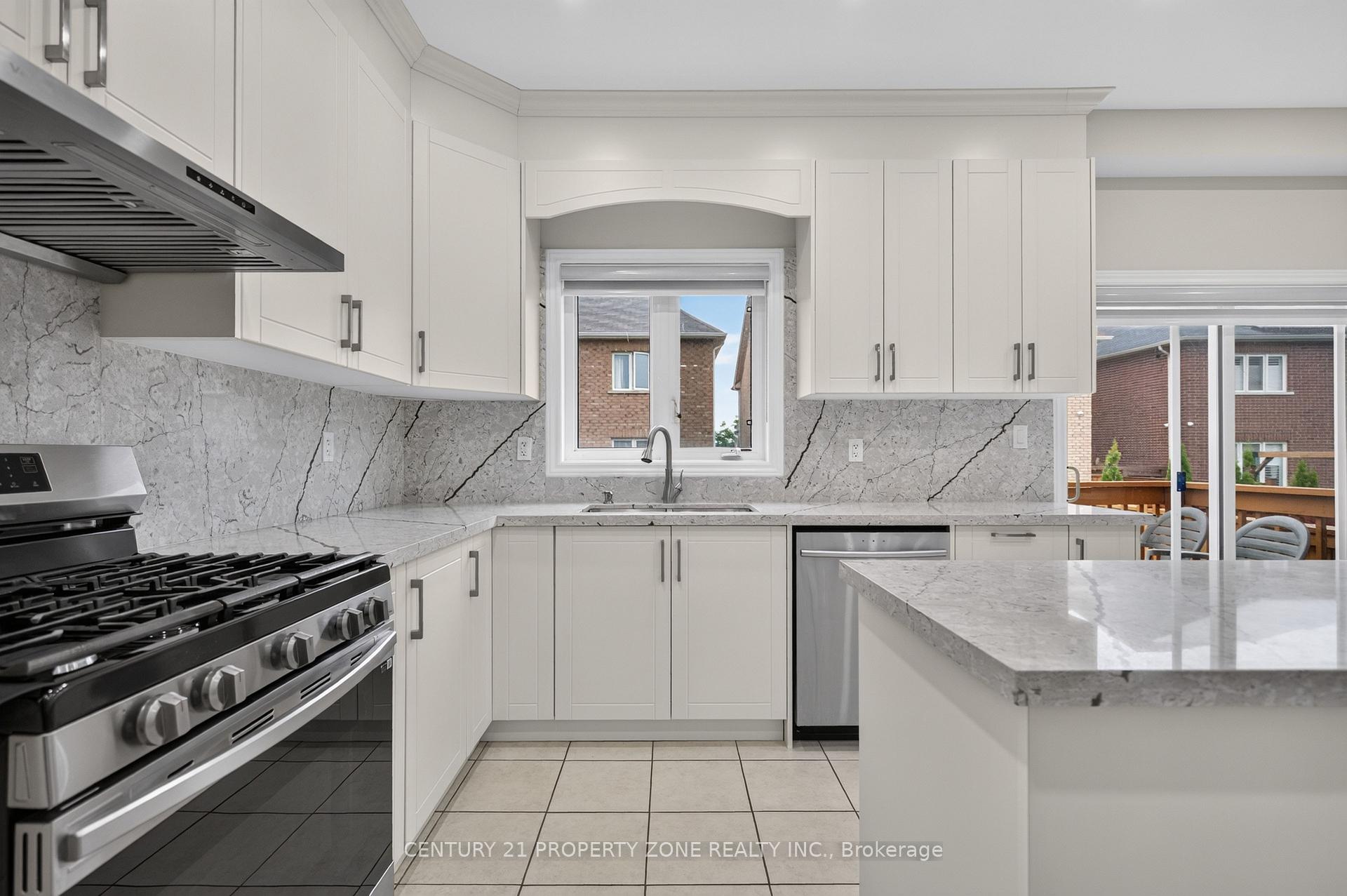 Photo 19 of 11 Selsdon Street, Brampton, Credit Valley — HOMEH
