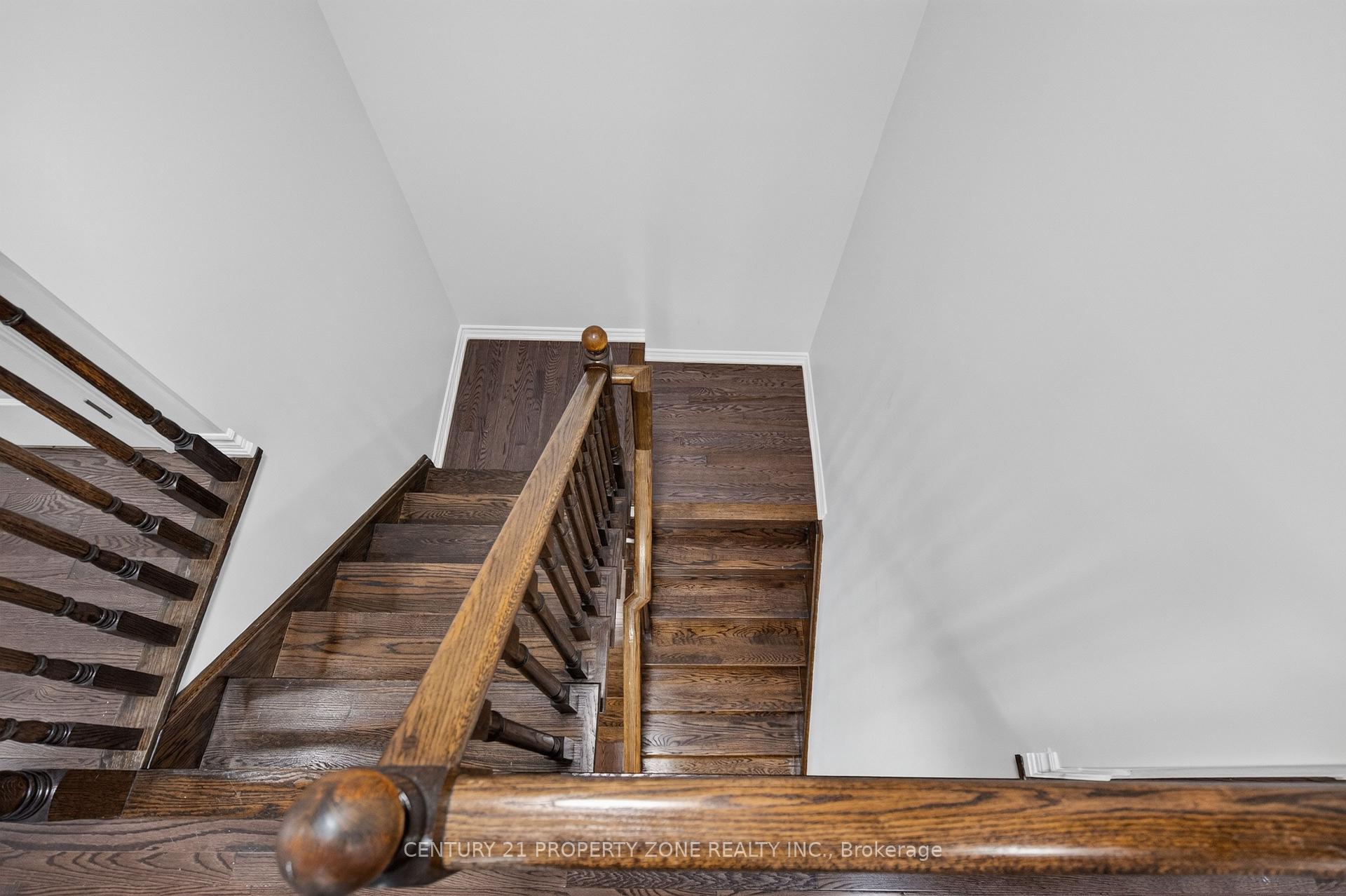 Photo 22 of 11 Selsdon Street, Brampton, Credit Valley — HOMEH