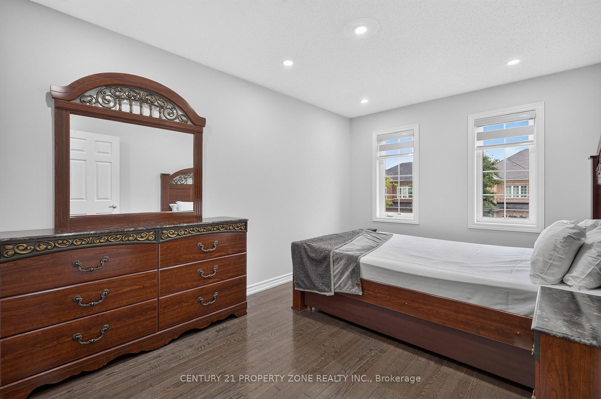 Photo 30 of 11 Selsdon Street, Brampton, Credit Valley — HOMEH