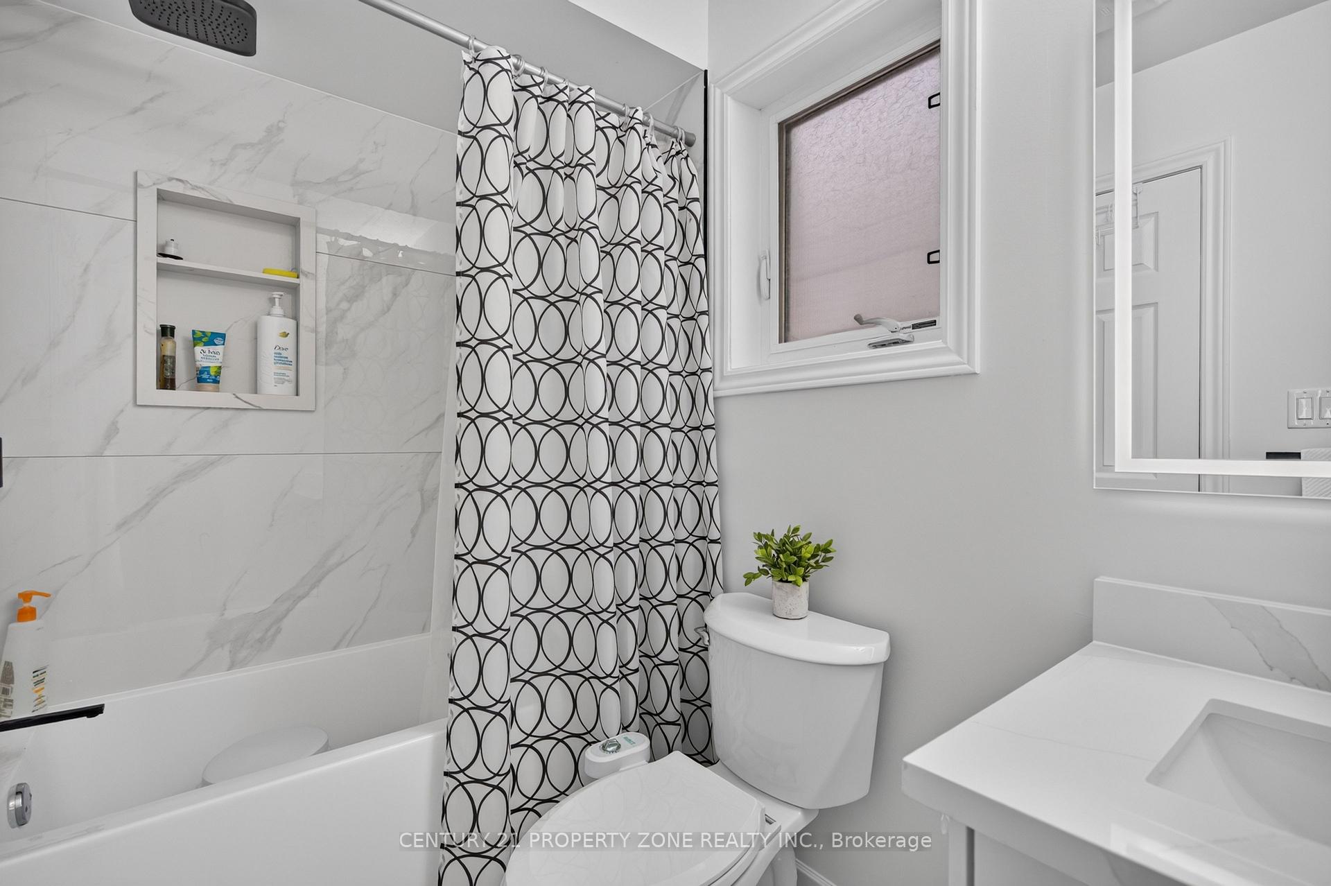 Photo 38 of 11 Selsdon Street, Brampton, Credit Valley — HOMEH