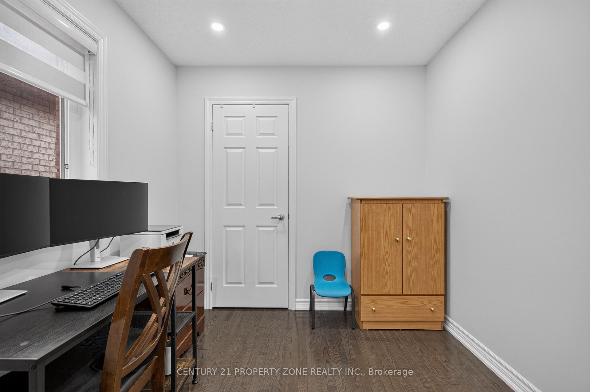 Photo 40 of 11 Selsdon Street, Brampton, Credit Valley — HOMEH