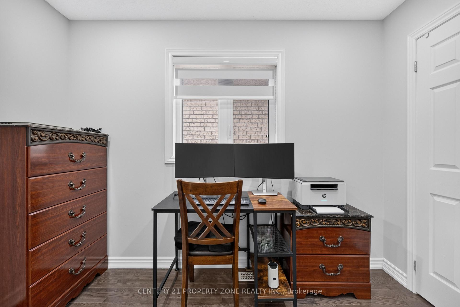 Photo 41 of 11 Selsdon Street, Brampton, Credit Valley — HOMEH