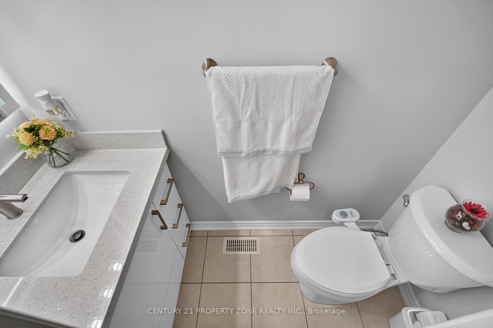 Photo 47 of 11 Selsdon Street, Brampton, Credit Valley — HOMEH