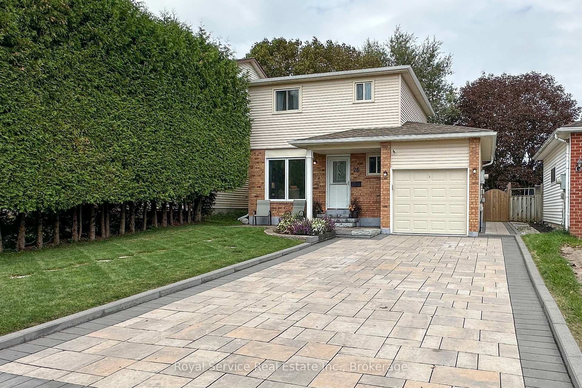 Photo 2 of 26 Sanders Drive, Port Hope — HOMEH