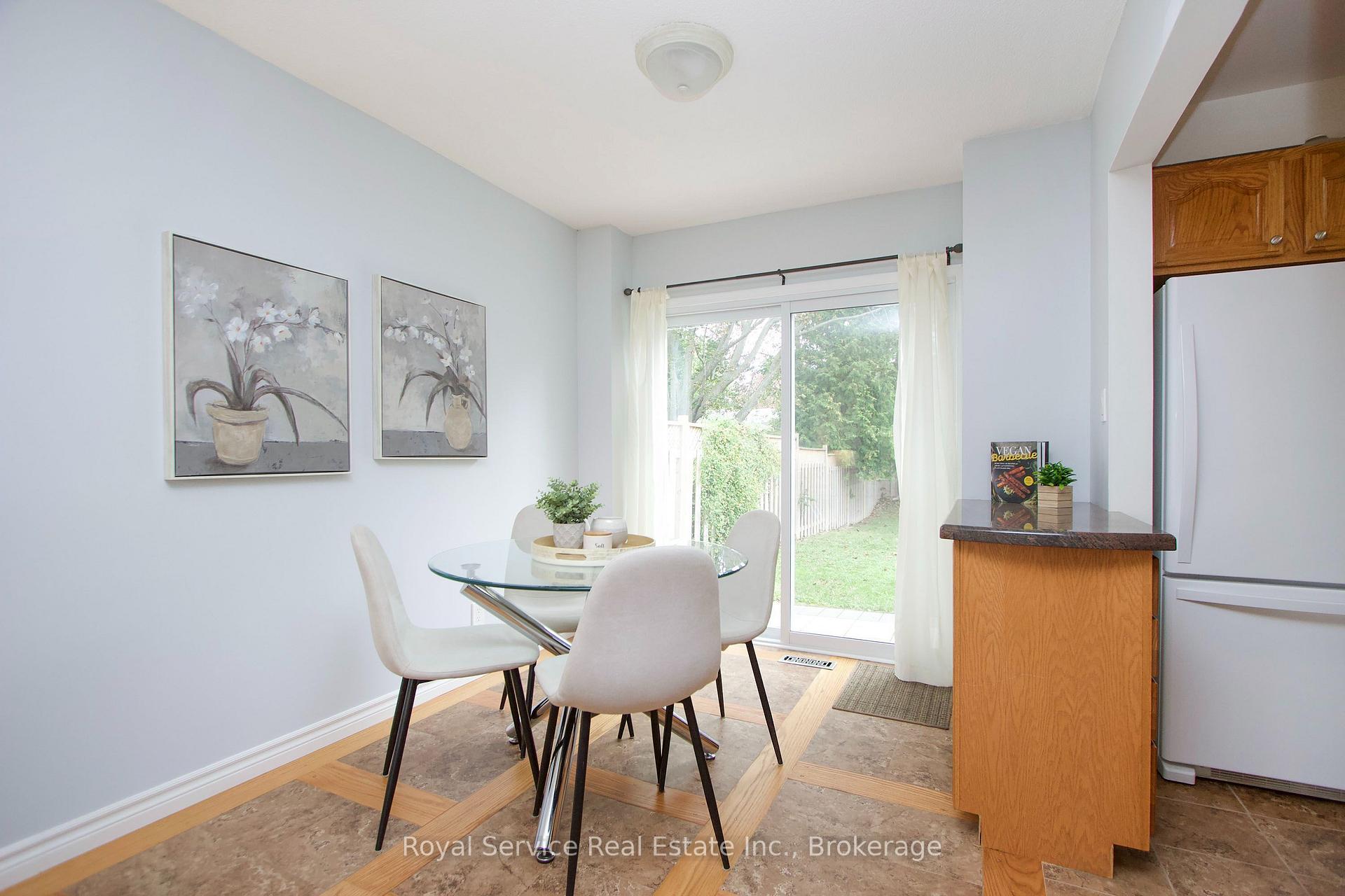 Photo 12 of 26 Sanders Drive, Port Hope — HOMEH