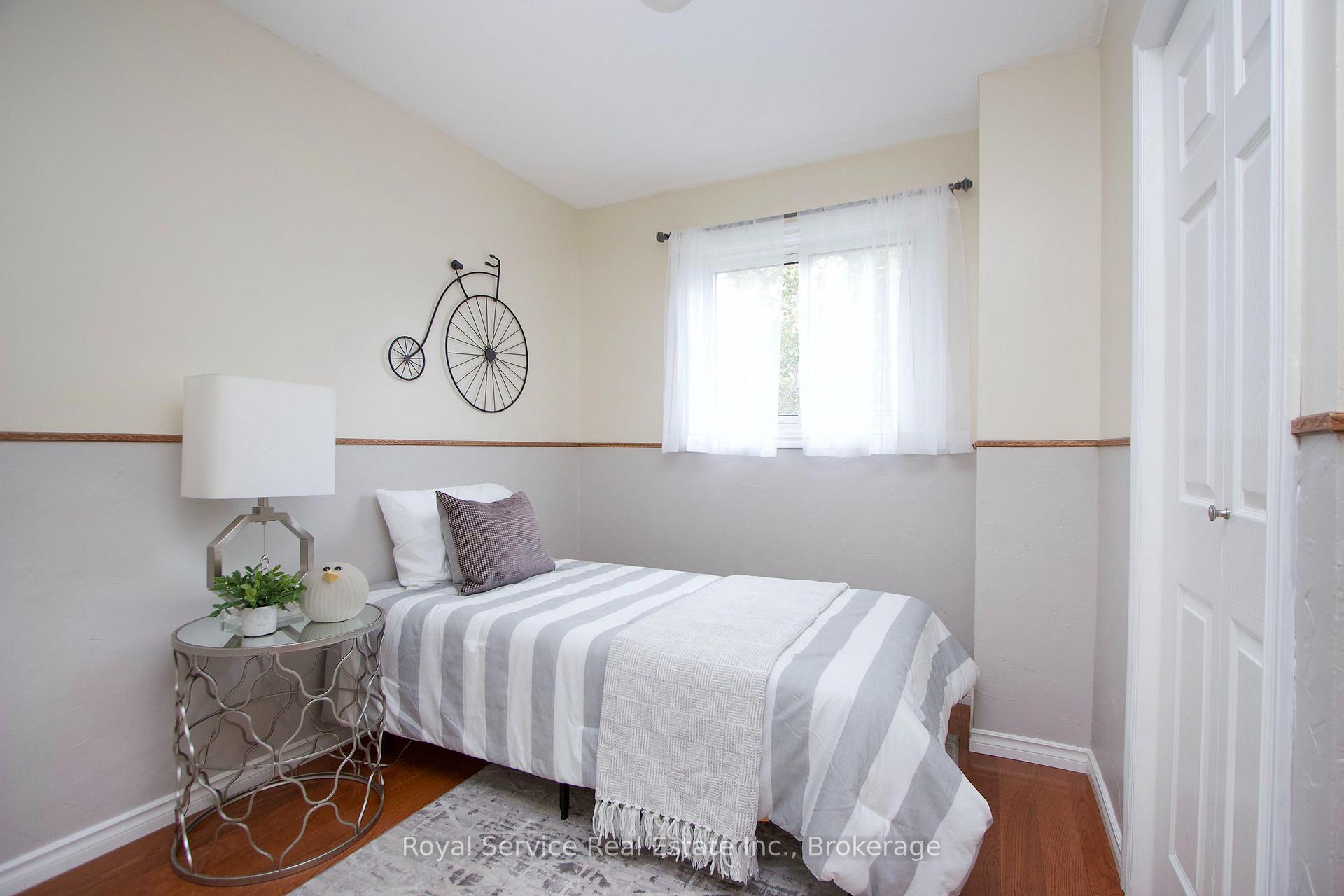 Photo 21 of 26 Sanders Drive, Port Hope — HOMEH