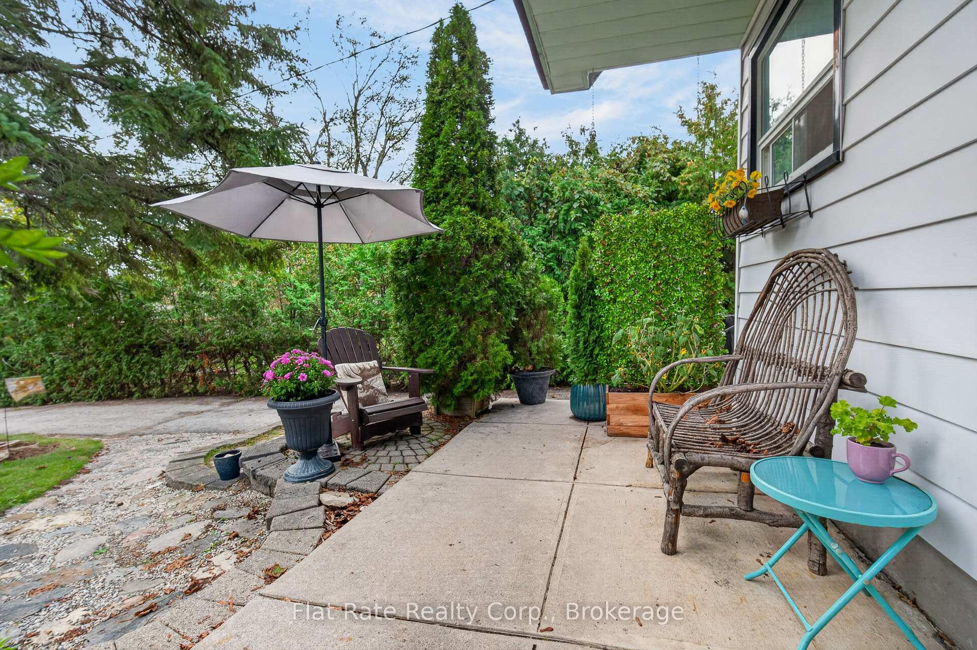 Photo 3 of 236 Gallagher Street, Peterborough, Northcrest Ward 5 — HOMEH