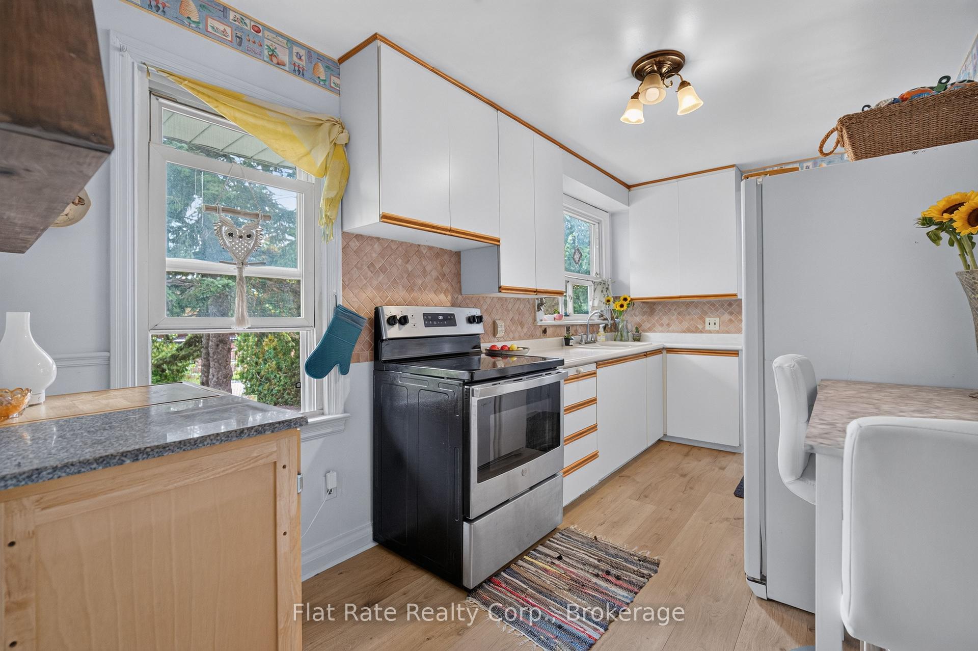 Photo 7 of 236 Gallagher Street, Peterborough, Northcrest Ward 5 — HOMEH