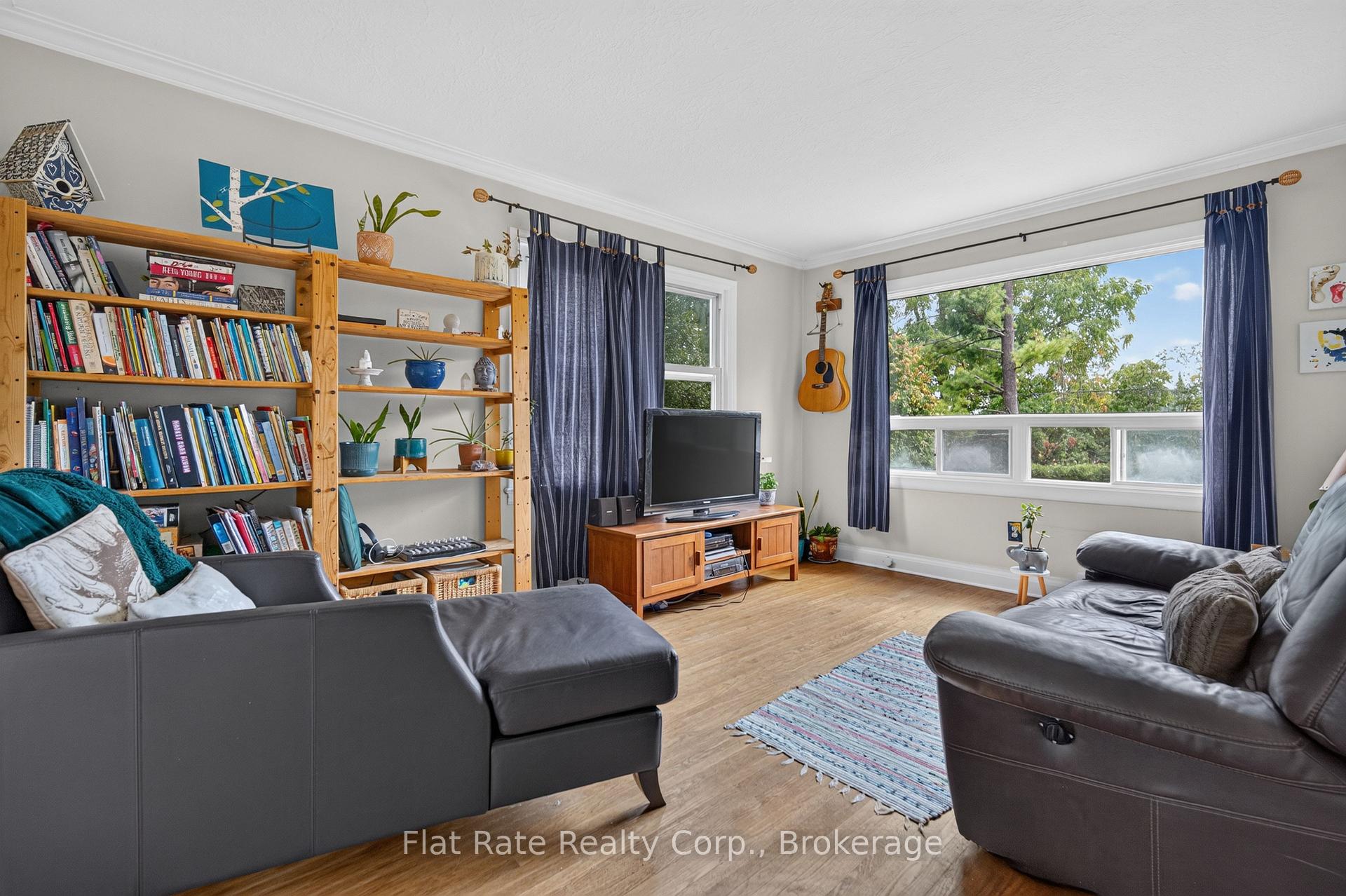 Photo 11 of 236 Gallagher Street, Peterborough, Northcrest Ward 5 — HOMEH