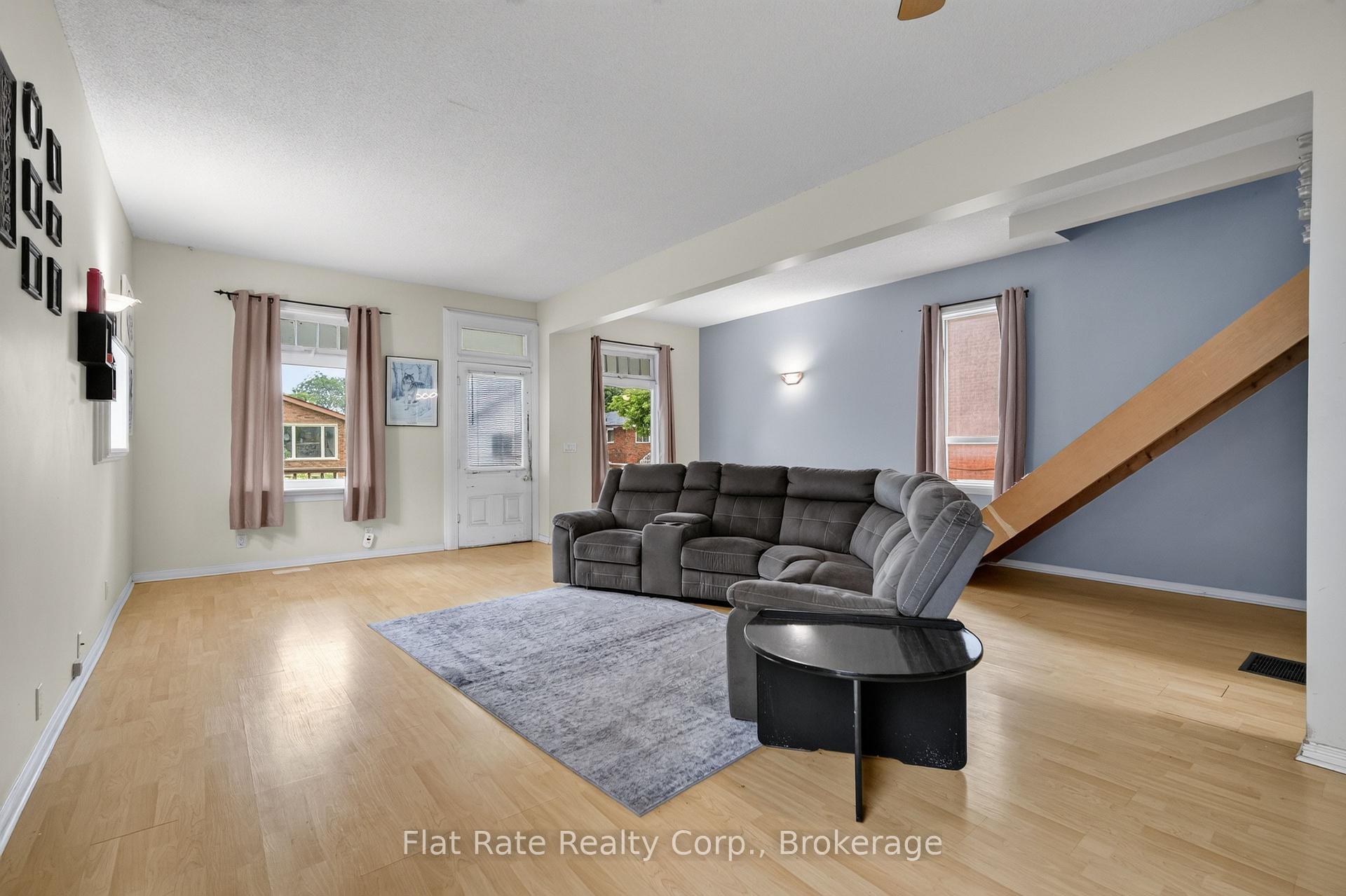Photo 4 of 398 Edison Avenue, Peterborough, Otonabee Ward 1 — HOMEH