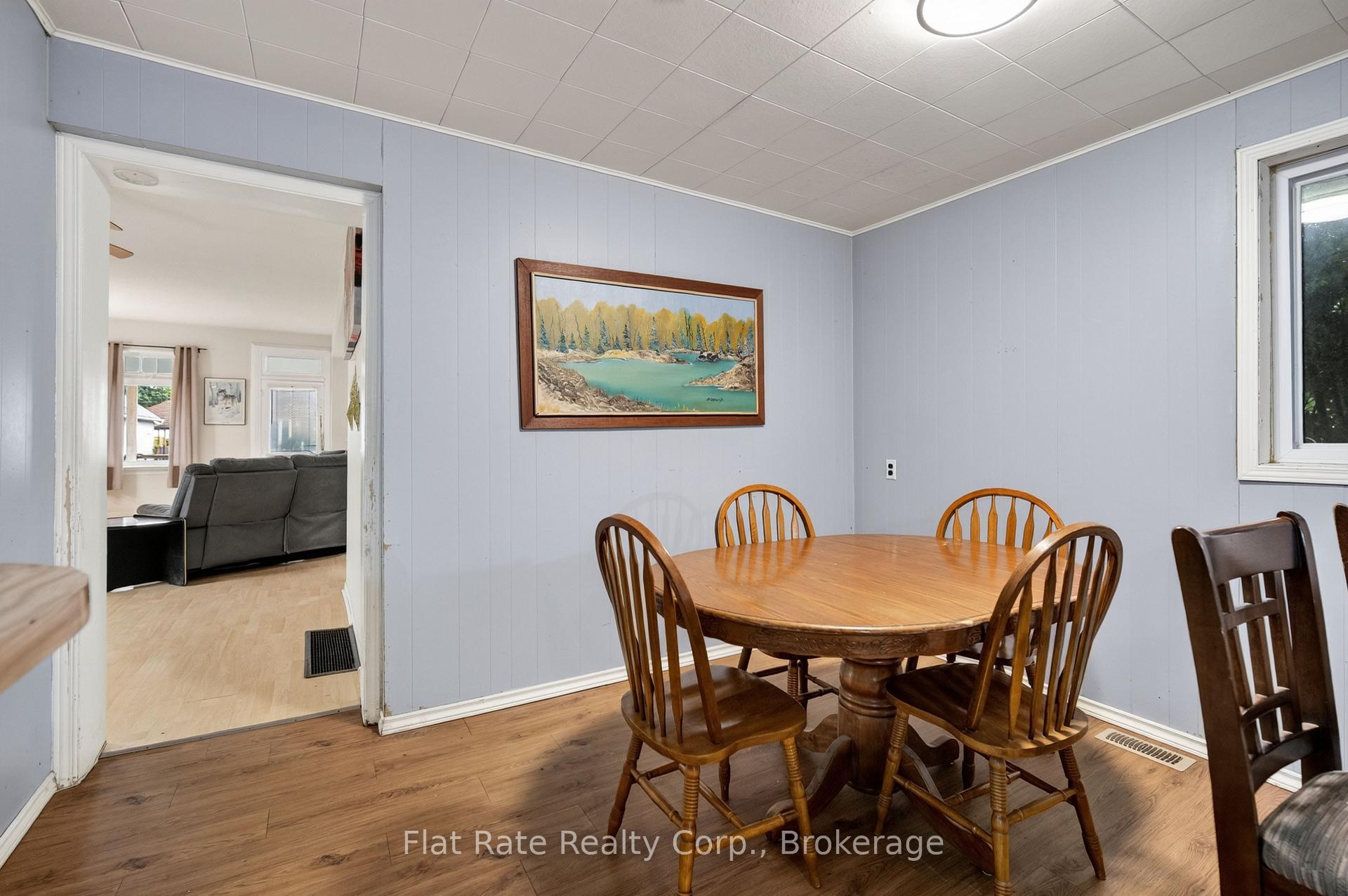 Photo 12 of 398 Edison Avenue, Peterborough, Otonabee Ward 1 — HOMEH