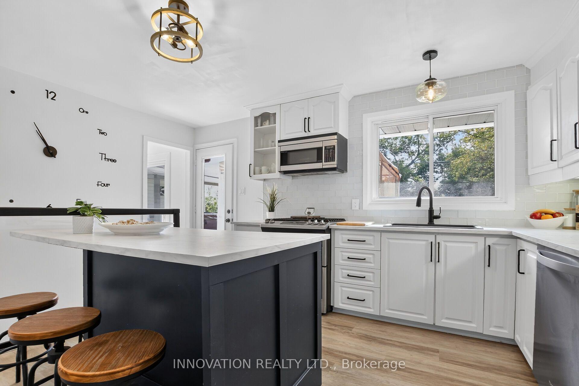 Photo 11 of 8 Dogwood Drive, Ottawa, Munster — HOMEH