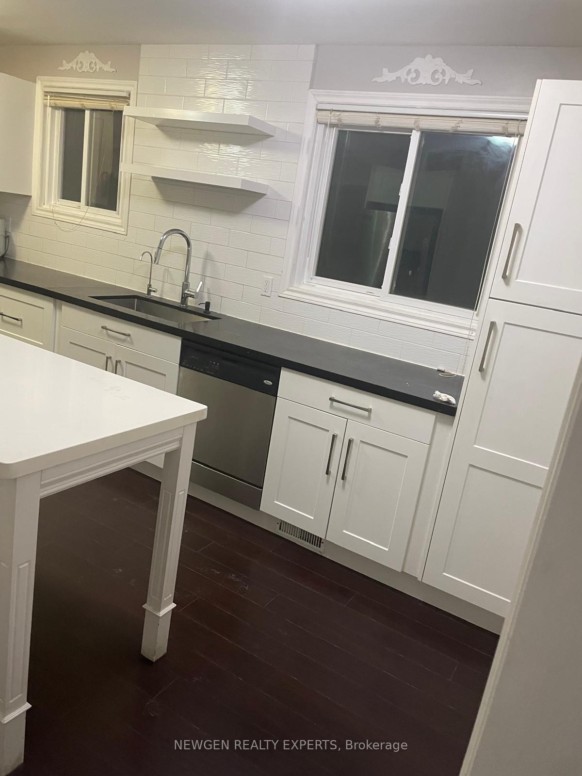 Photo 8 of 28 Royal Salisbury Way, Brampton, Madoc — HOMEH