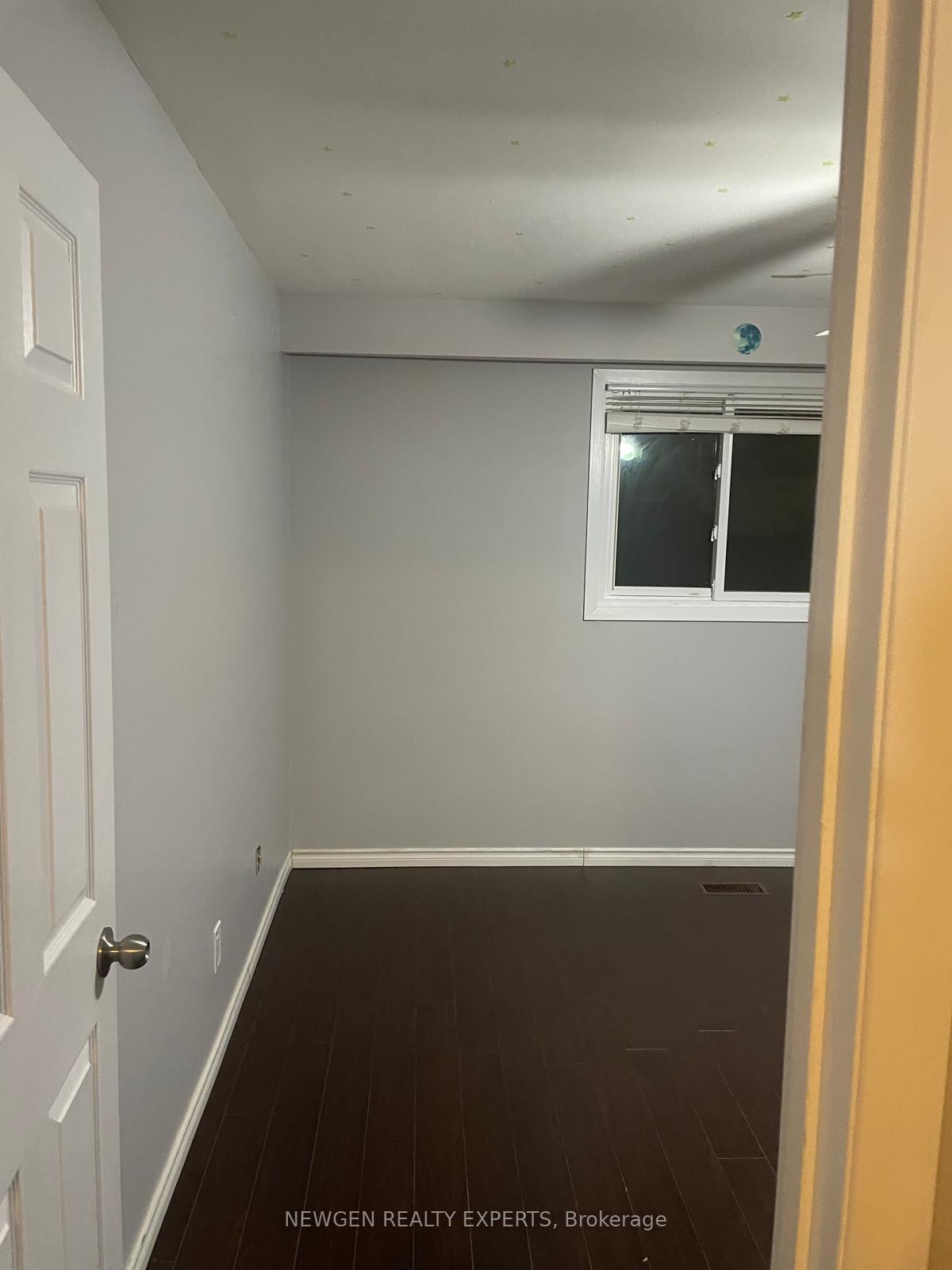 Photo 12 of 28 Royal Salisbury Way, Brampton, Madoc — HOMEH