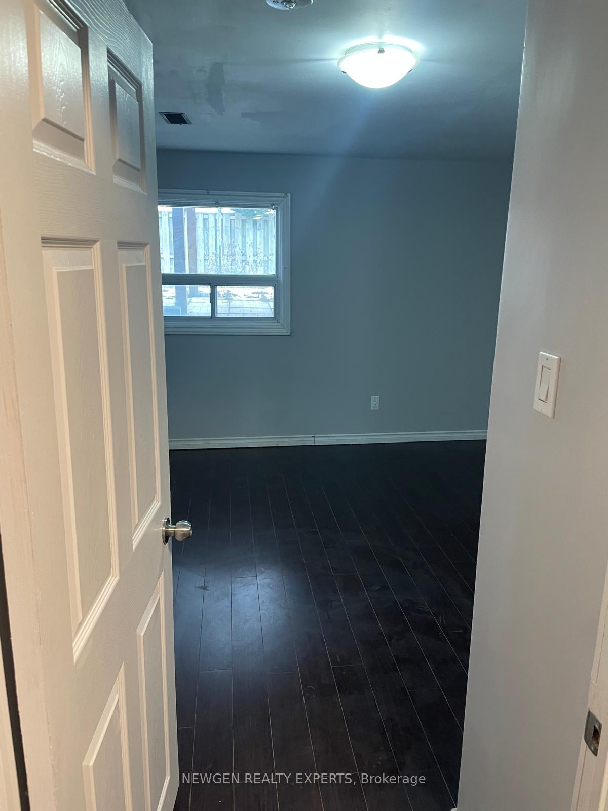 Photo 23 of 28 Royal Salisbury Way, Brampton, Madoc — HOMEH