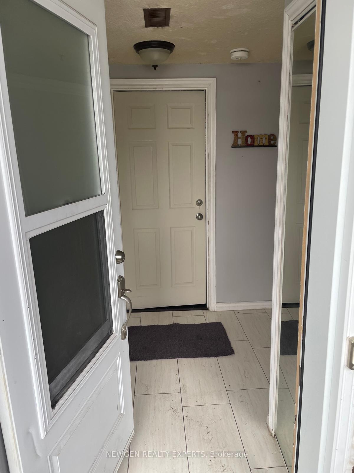 Photo 30 of 28 Royal Salisbury Way, Brampton, Madoc — HOMEH