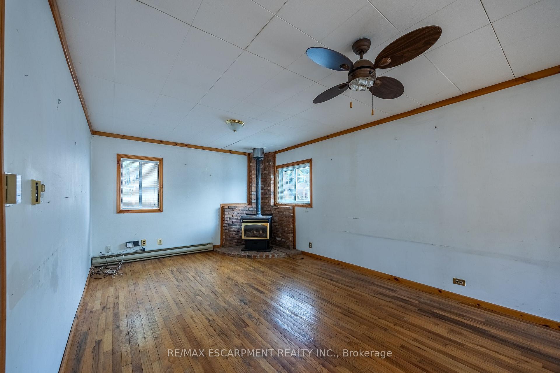 Photo 10 of 7 Douglas Street, Norfolk, Port Dover — HOMEH