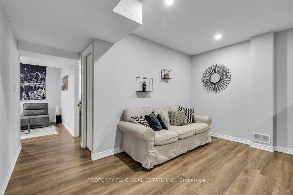 Photo 37 of 97 Marshall Drive, Guelph, Grange Road — HOMEH