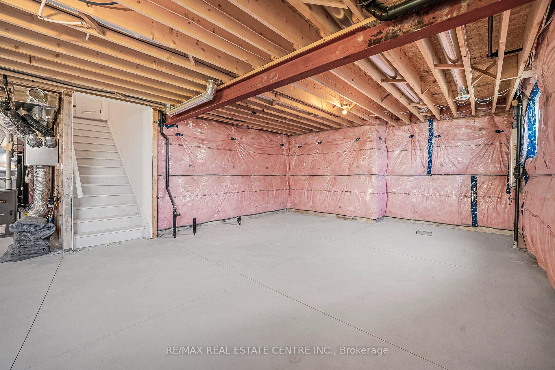Photo 39 of 99 Hillcrest Road, Port Colborne, Main Street — HOMEH