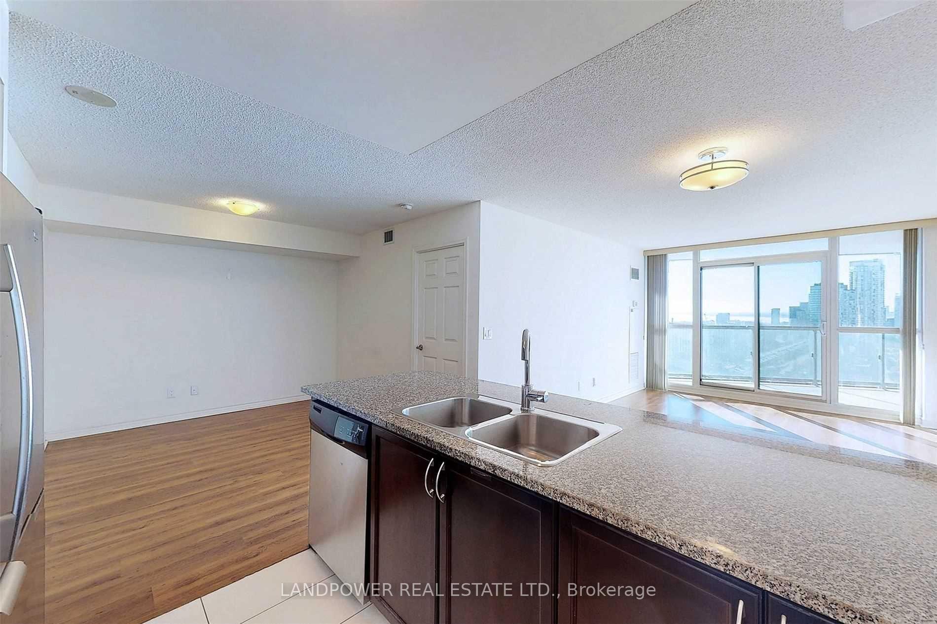 Photo 13 of Unit 3315, 19 Grand Trunk Crescent, Toronto, Waterfront Communities — HOMEH