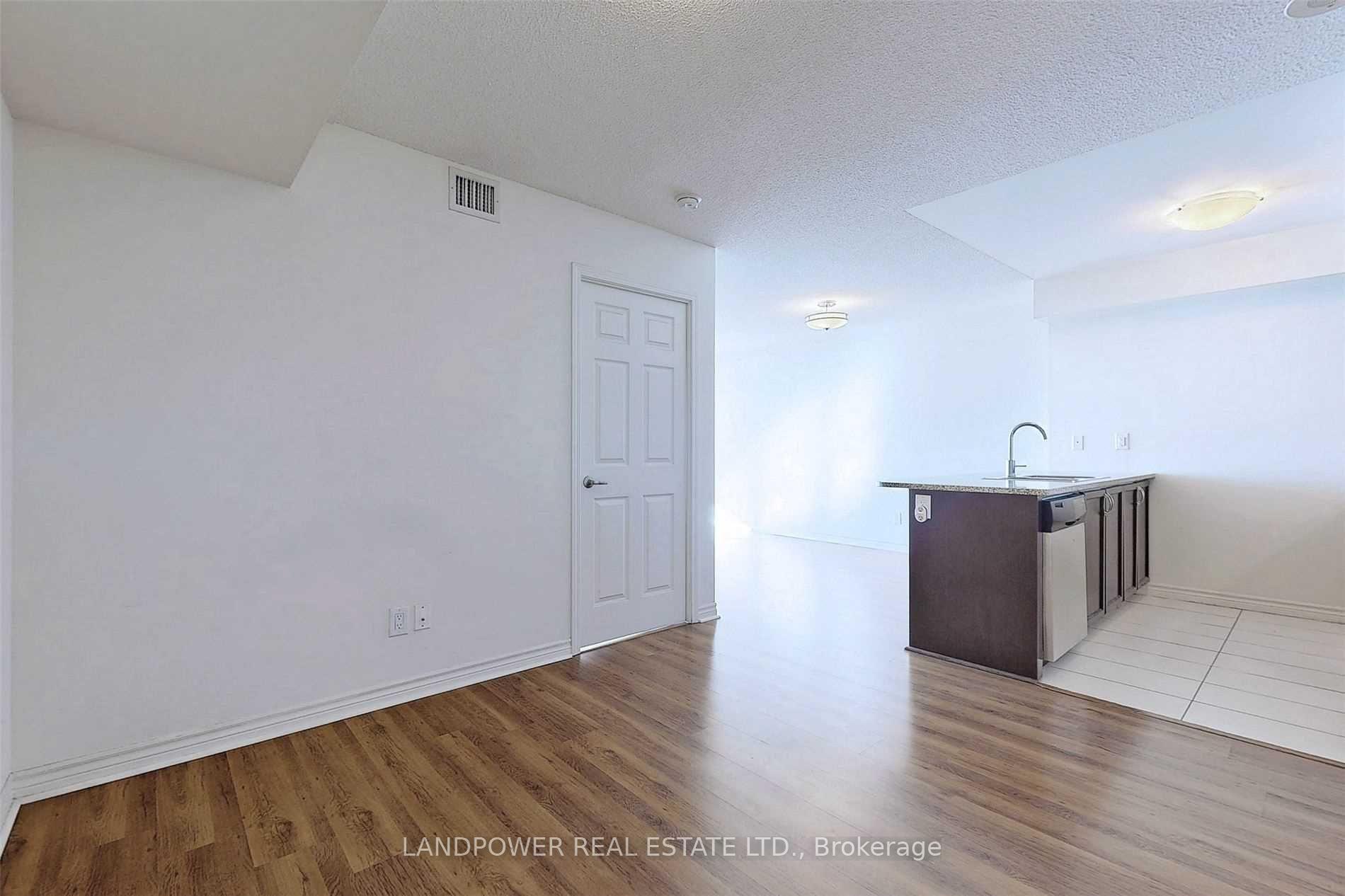 Photo 17 of Unit 3315, 19 Grand Trunk Crescent, Toronto, Waterfront Communities — HOMEH