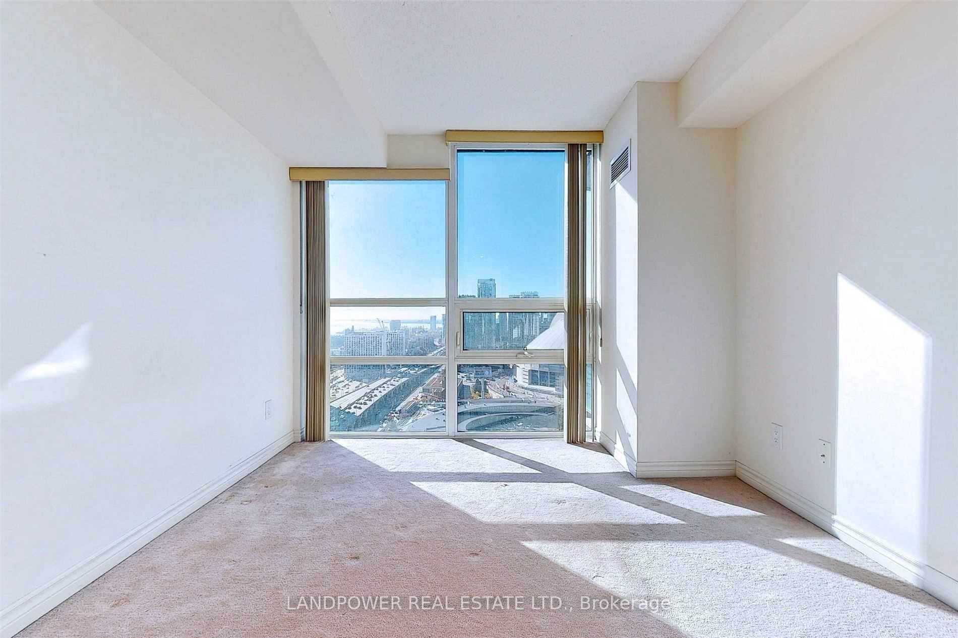 Photo 18 of Unit 3315, 19 Grand Trunk Crescent, Toronto, Waterfront Communities — HOMEH