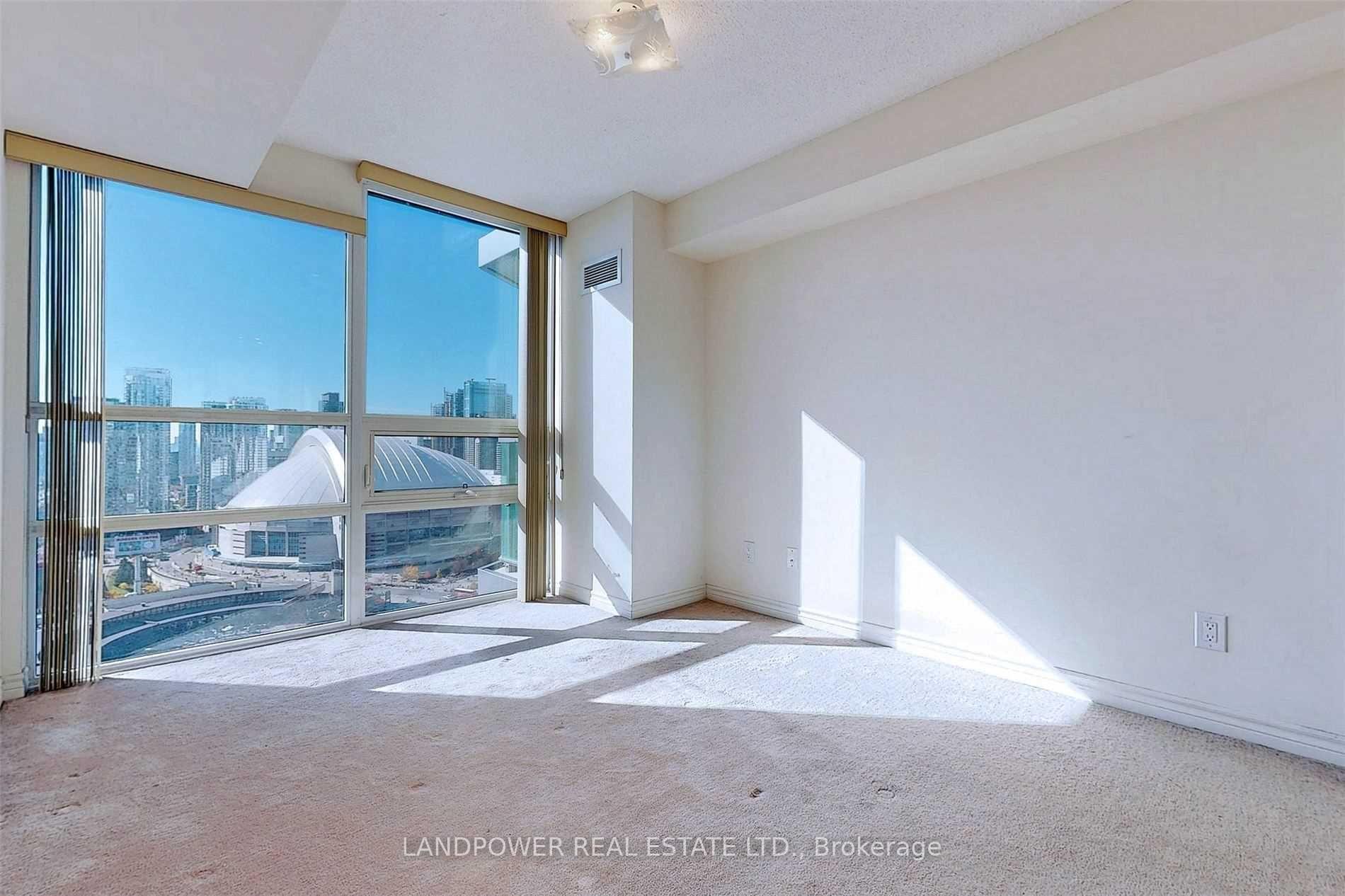 Photo 19 of Unit 3315, 19 Grand Trunk Crescent, Toronto, Waterfront Communities — HOMEH