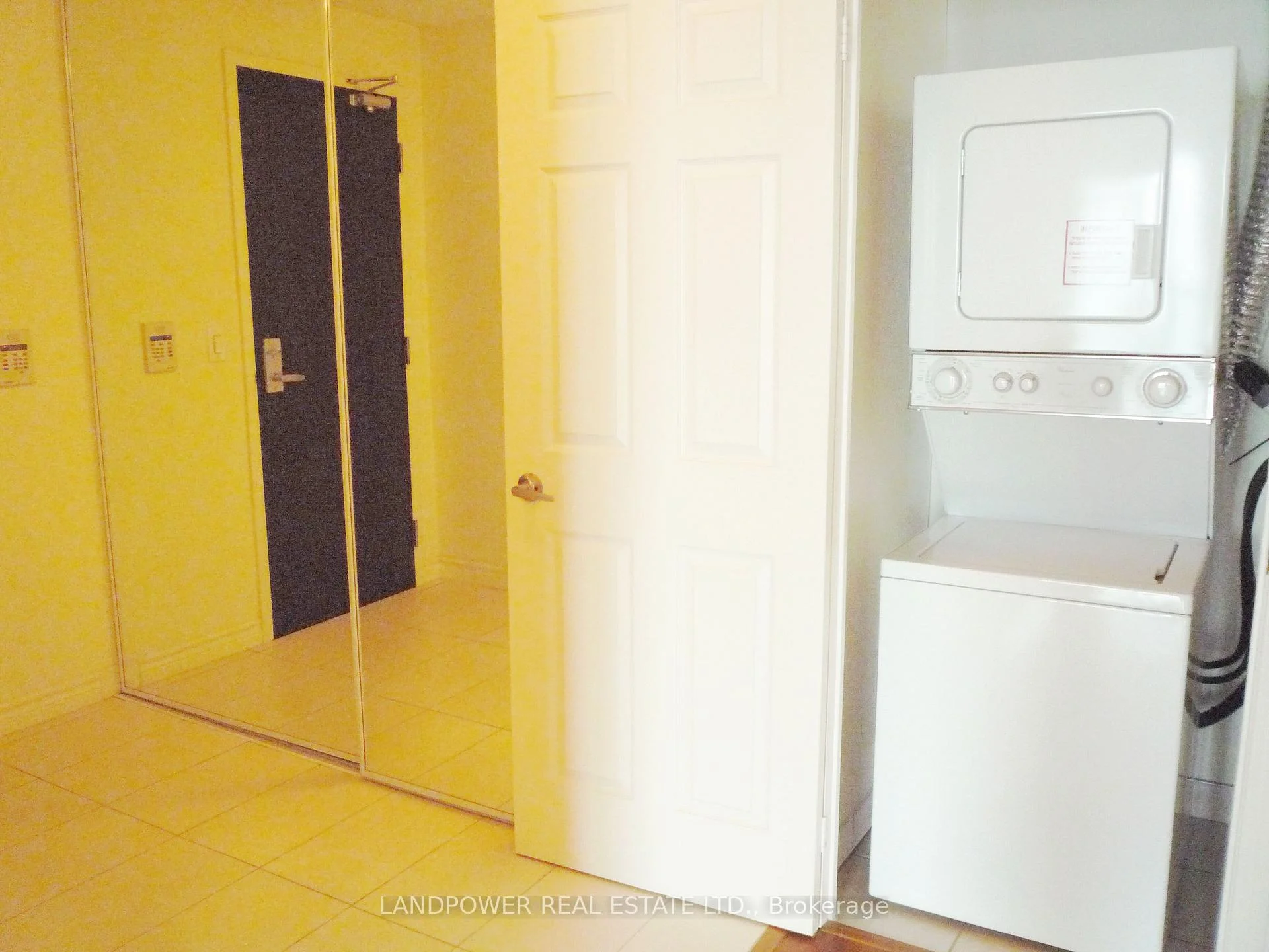 Photo 24 of Unit 3315, 19 Grand Trunk Crescent, Toronto, Waterfront Communities — HOMEH