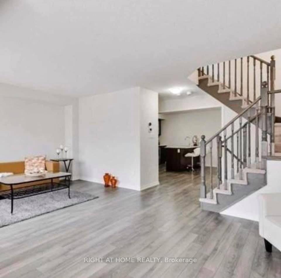 Photo 3 of 16 Givemay Street, Brampton, Northwest Brampton — HOMEH