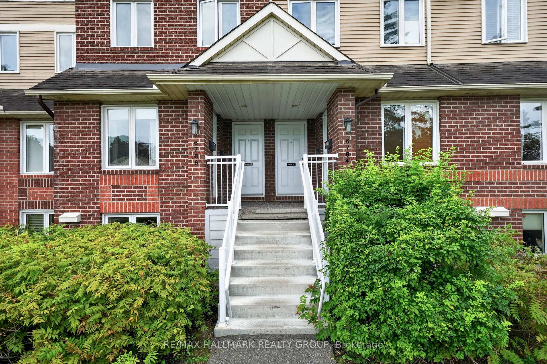 Photo 2 of Unit B, 6786 Jeanne Darc Boulevard, Ottawa, Convent Glen North — HOMEH