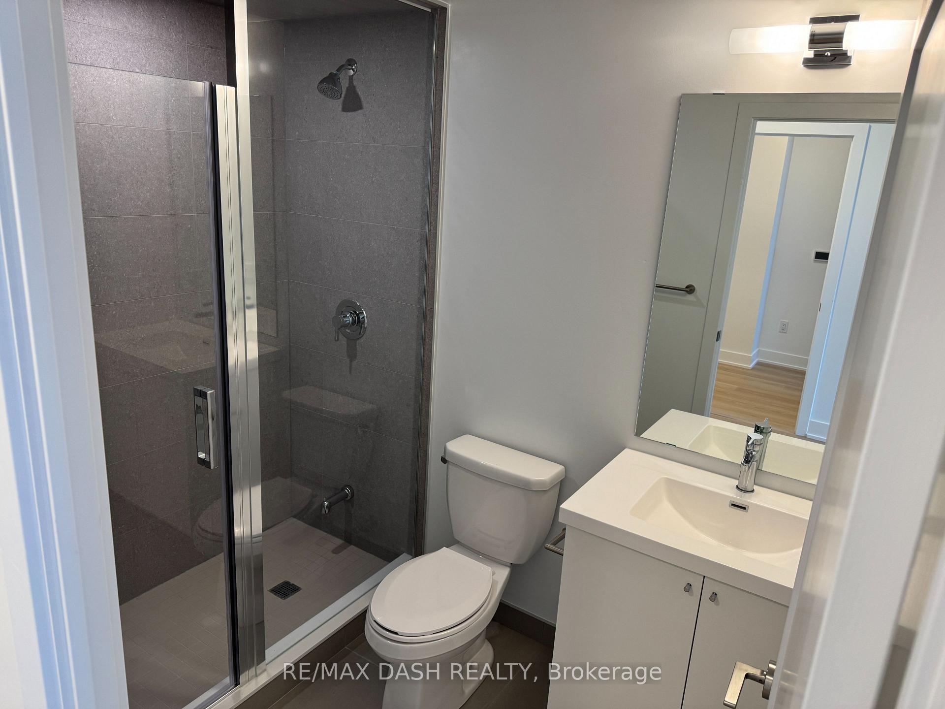 Photo 7 of Unit 924, 2545 Simcoe Street N, Oshawa, Windfields — HOMEH