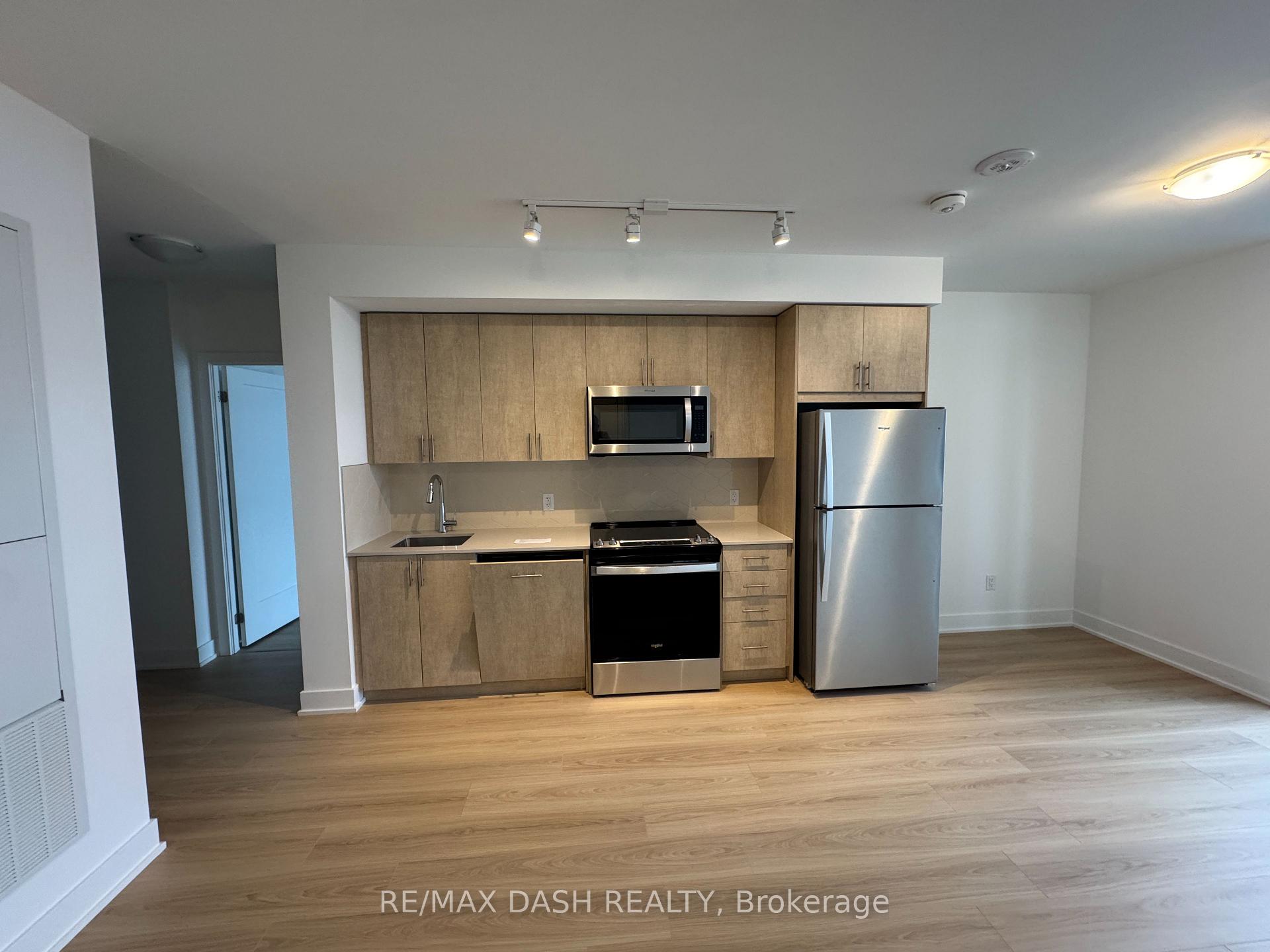 Photo 15 of Unit 924, 2545 Simcoe Street N, Oshawa, Windfields — HOMEH