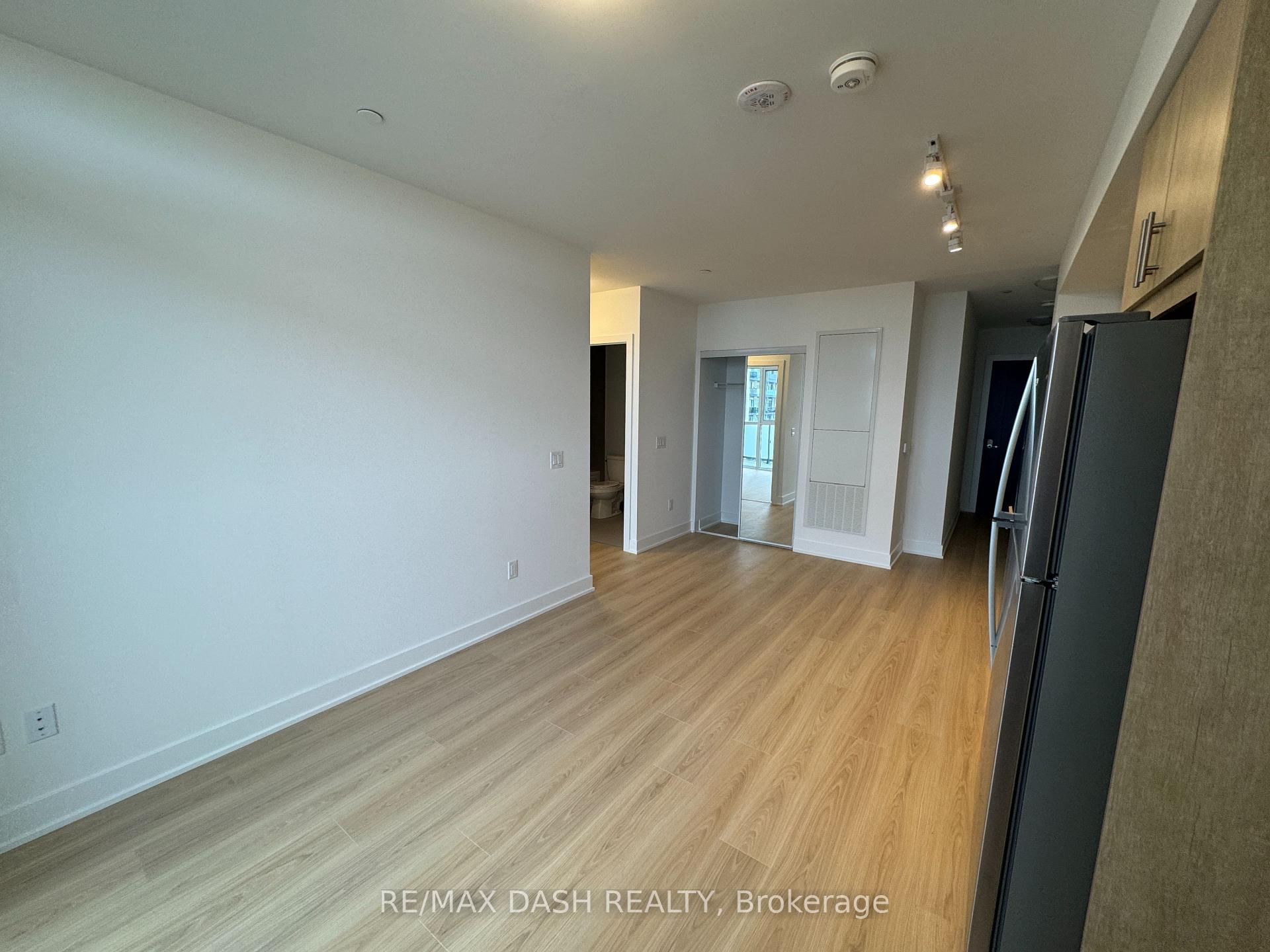 Photo 17 of Unit 924, 2545 Simcoe Street N, Oshawa, Windfields — HOMEH