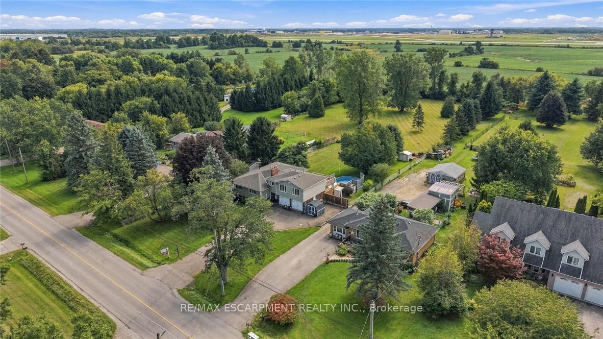 Photo 4 of 9793 Dickenson Road W, Hamilton, Airport Employment Area — HOMEH