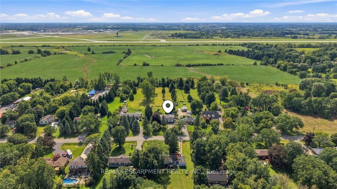Photo 6 of 9793 Dickenson Road W, Hamilton, Airport Employment Area — HOMEH