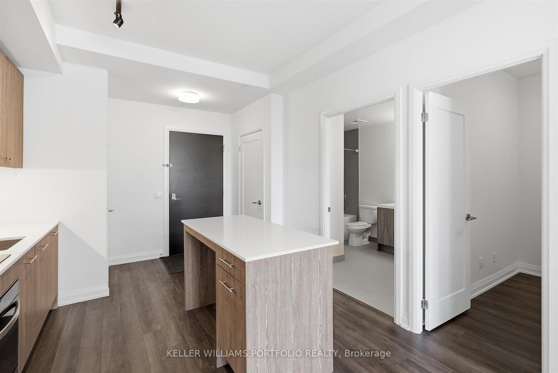Photo 10 of Unit 811, 286 Main Street, Toronto, East End-Danforth — HOMEH