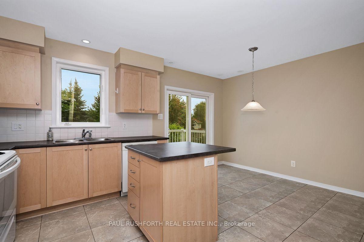 Photo 17 of 301 Mosaic Private, Ottawa, Kanata - Morgan's Grant/South March — HOMEH