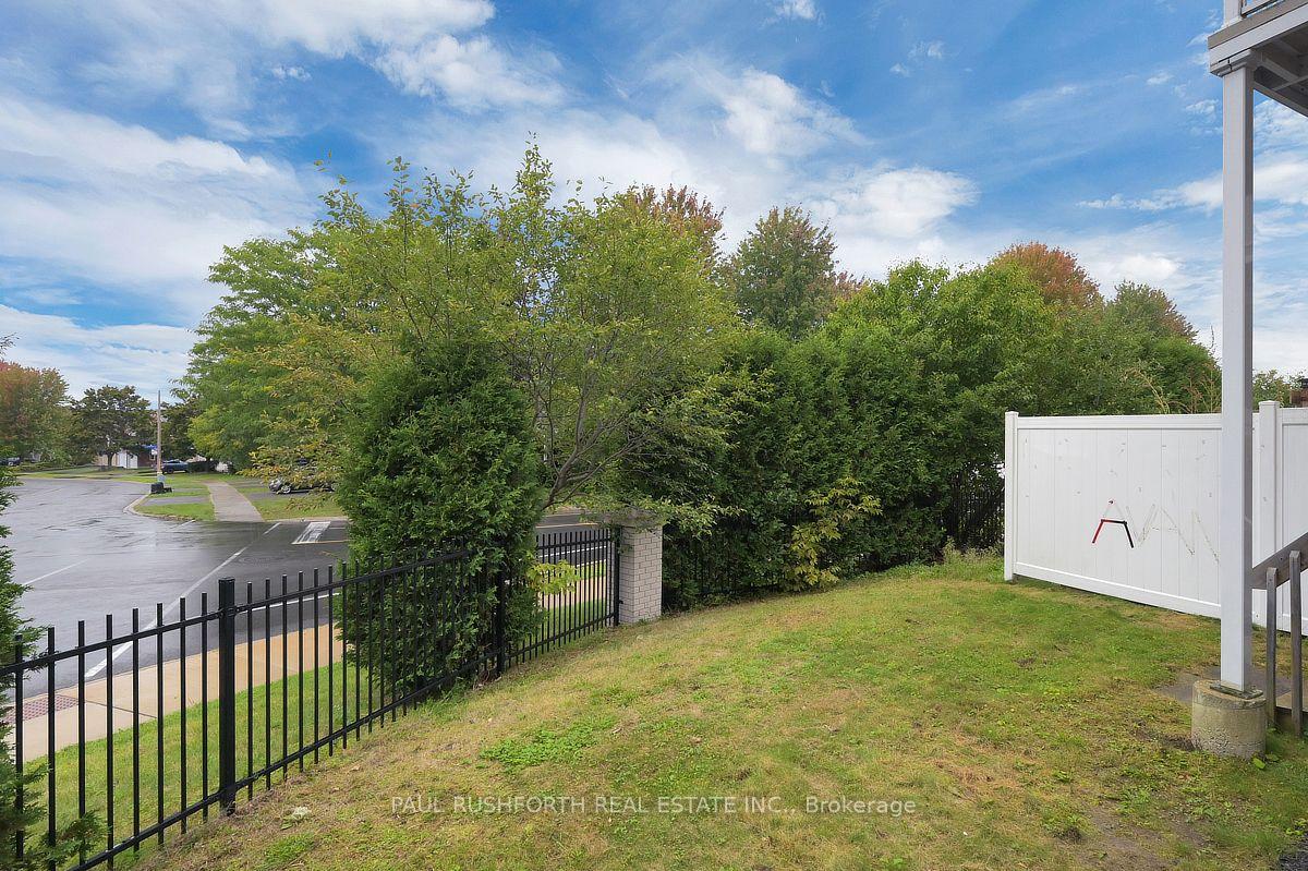 Photo 30 of 301 Mosaic Private, Ottawa, Kanata - Morgan's Grant/South March — HOMEH