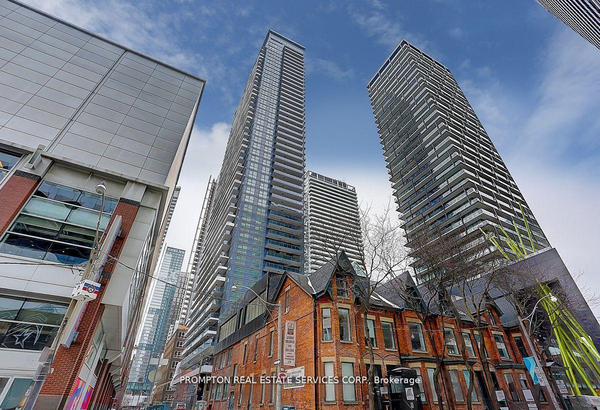 Photo 3 of Unit 1111, 38 Widmer Street, Toronto, Waterfront Communities — HOMEH