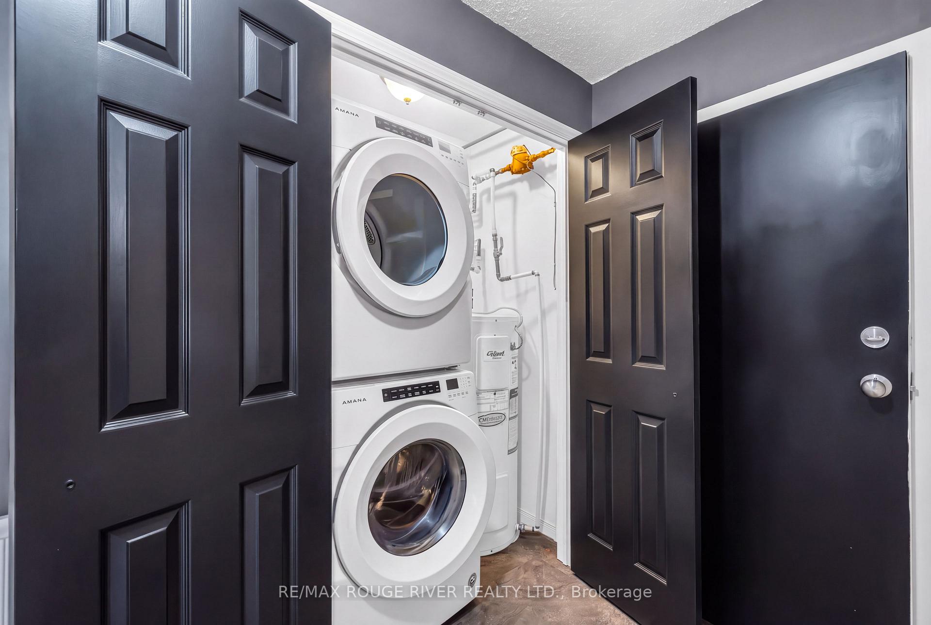 Photo 10 of Unit 210, 91 Aspen Springs Drive, Clarington, Bowmanville — HOMEH