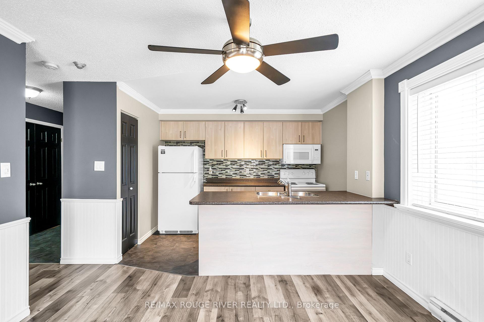 Photo 16 of Unit 210, 91 Aspen Springs Drive, Clarington, Bowmanville — HOMEH