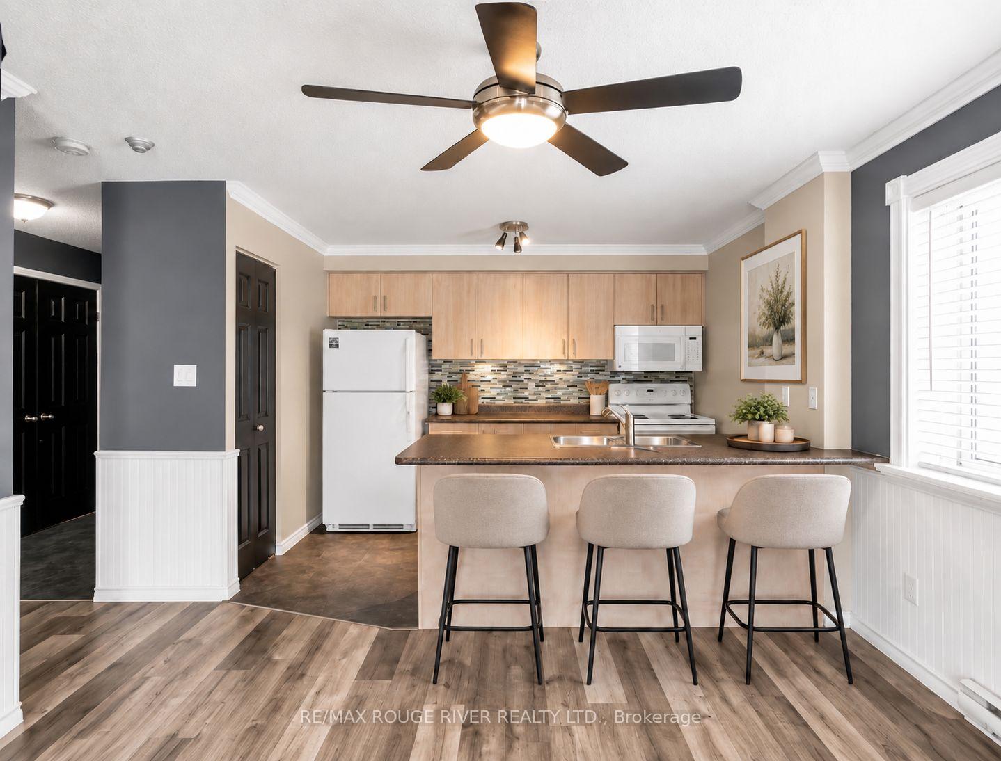 Photo 18 of Unit 210, 91 Aspen Springs Drive, Clarington, Bowmanville — HOMEH